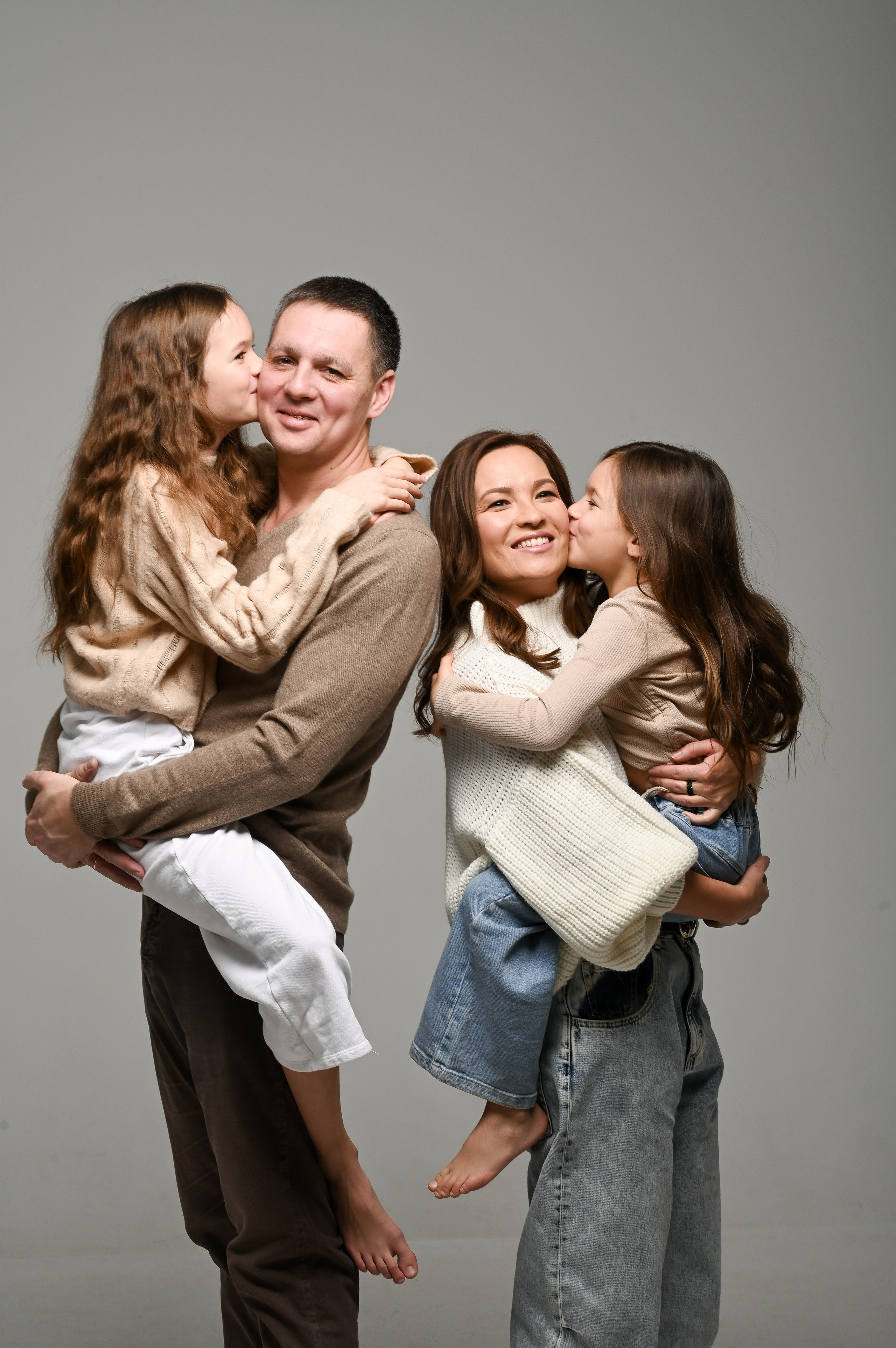 Семейная съемка в студии. Фотограф Казань