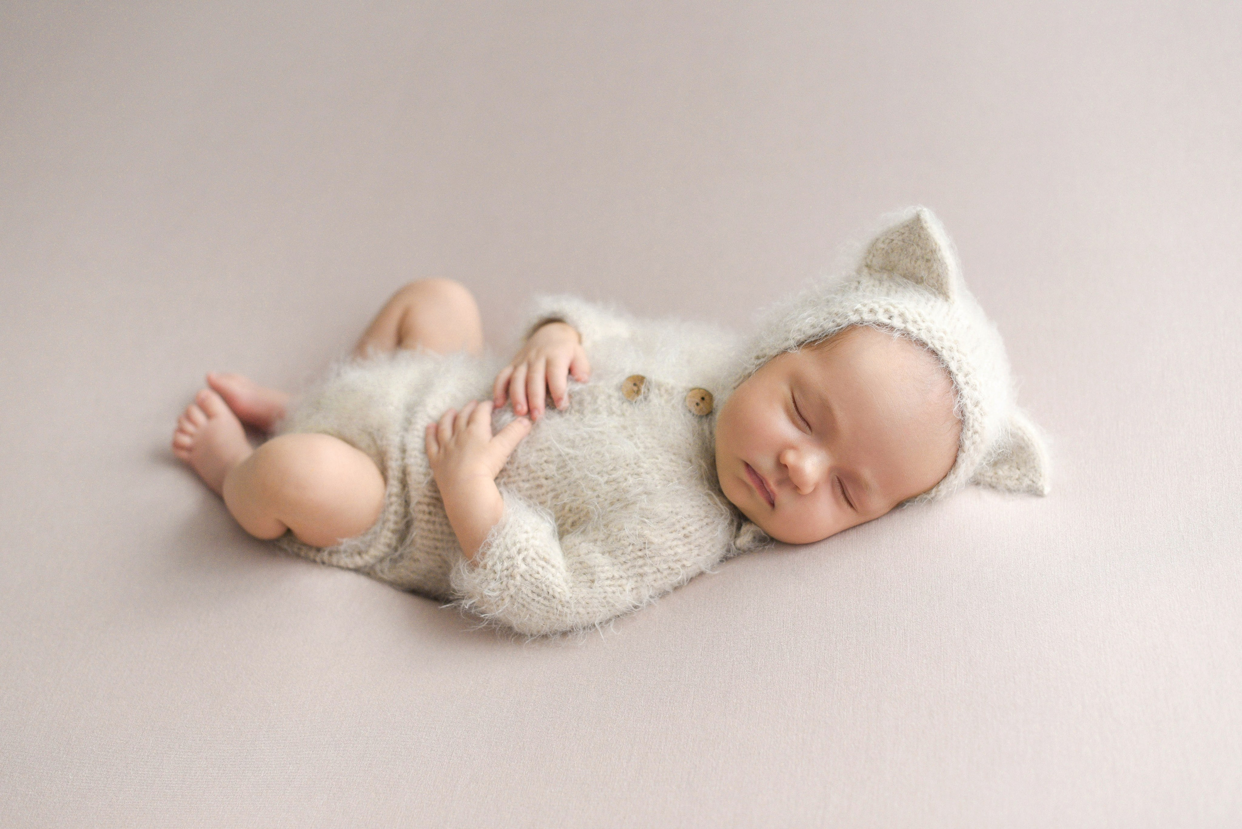 Новорожденные. Фотограф новорожденных Магнитогорск