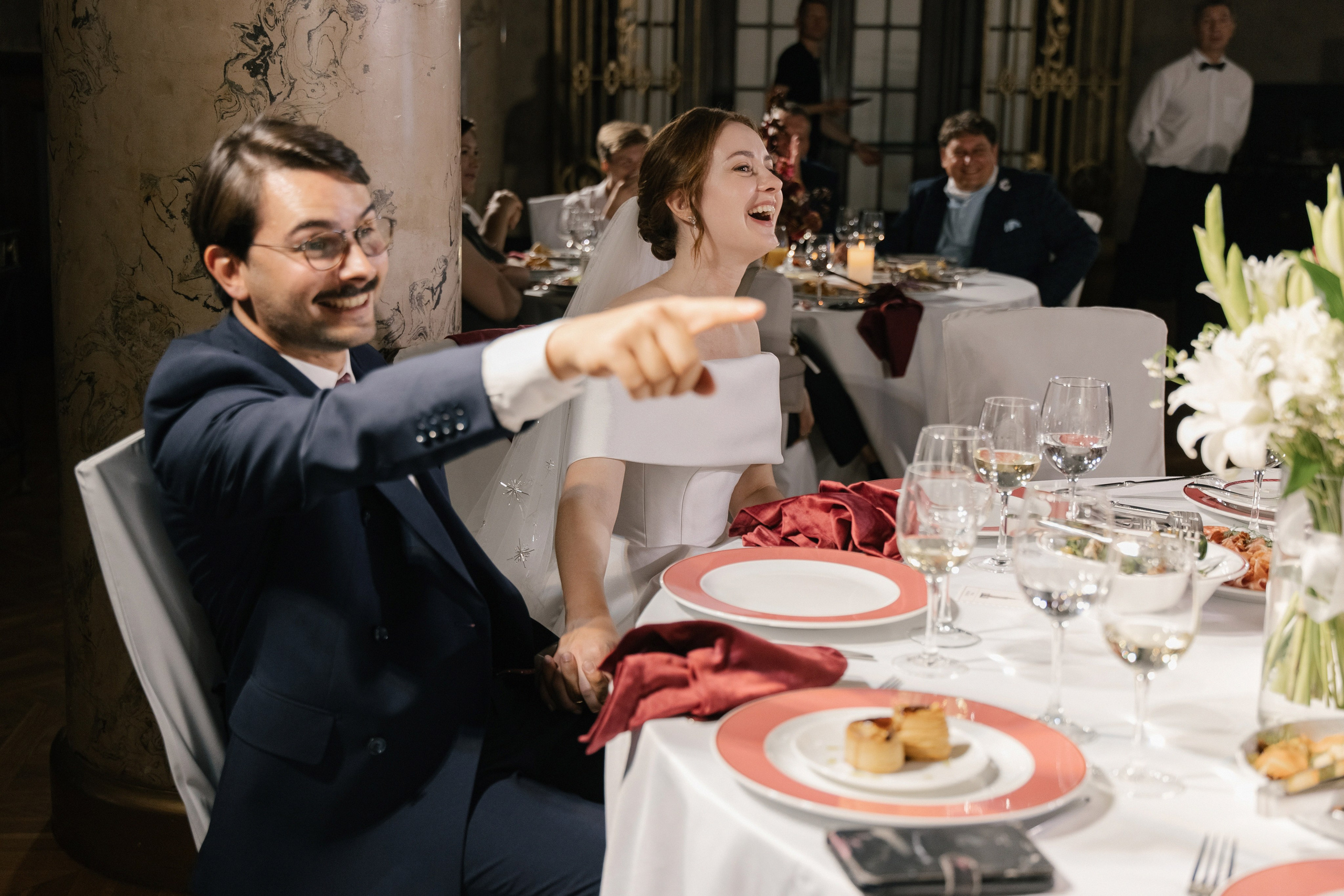 Свадебный банкет в отеле Хилтон Москва Ленинградская. Свадебный фотограф Москва