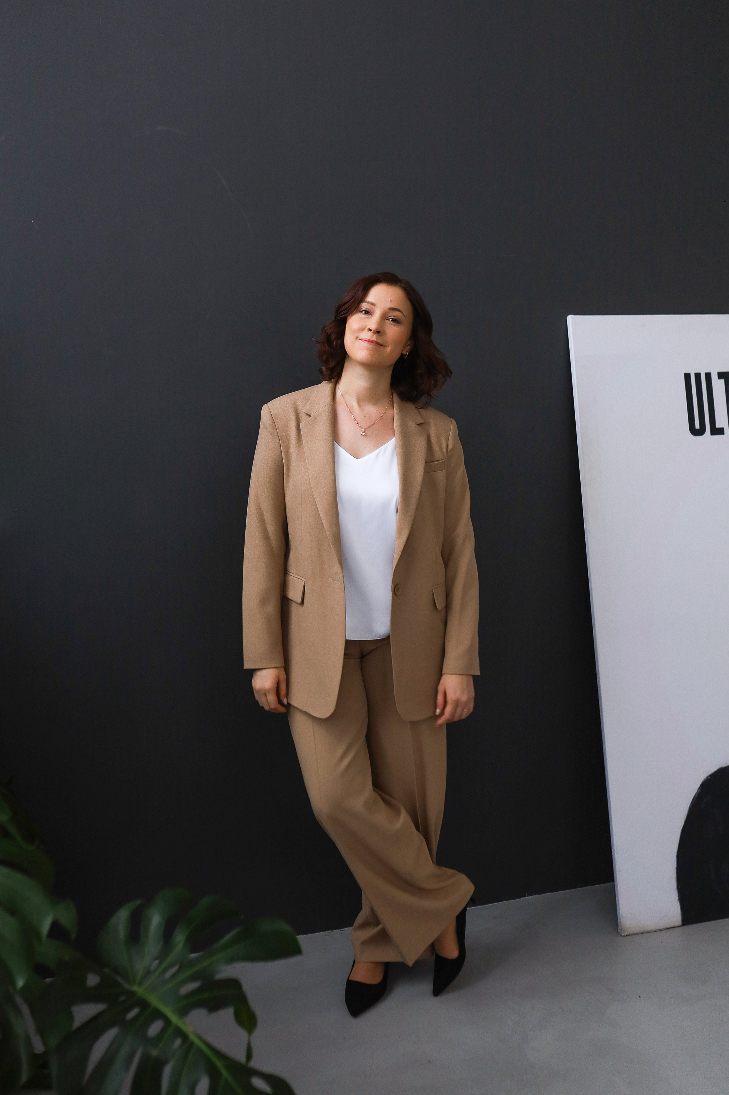 Евгения крипто-инвестор. Визуал для эспертов и блогеров