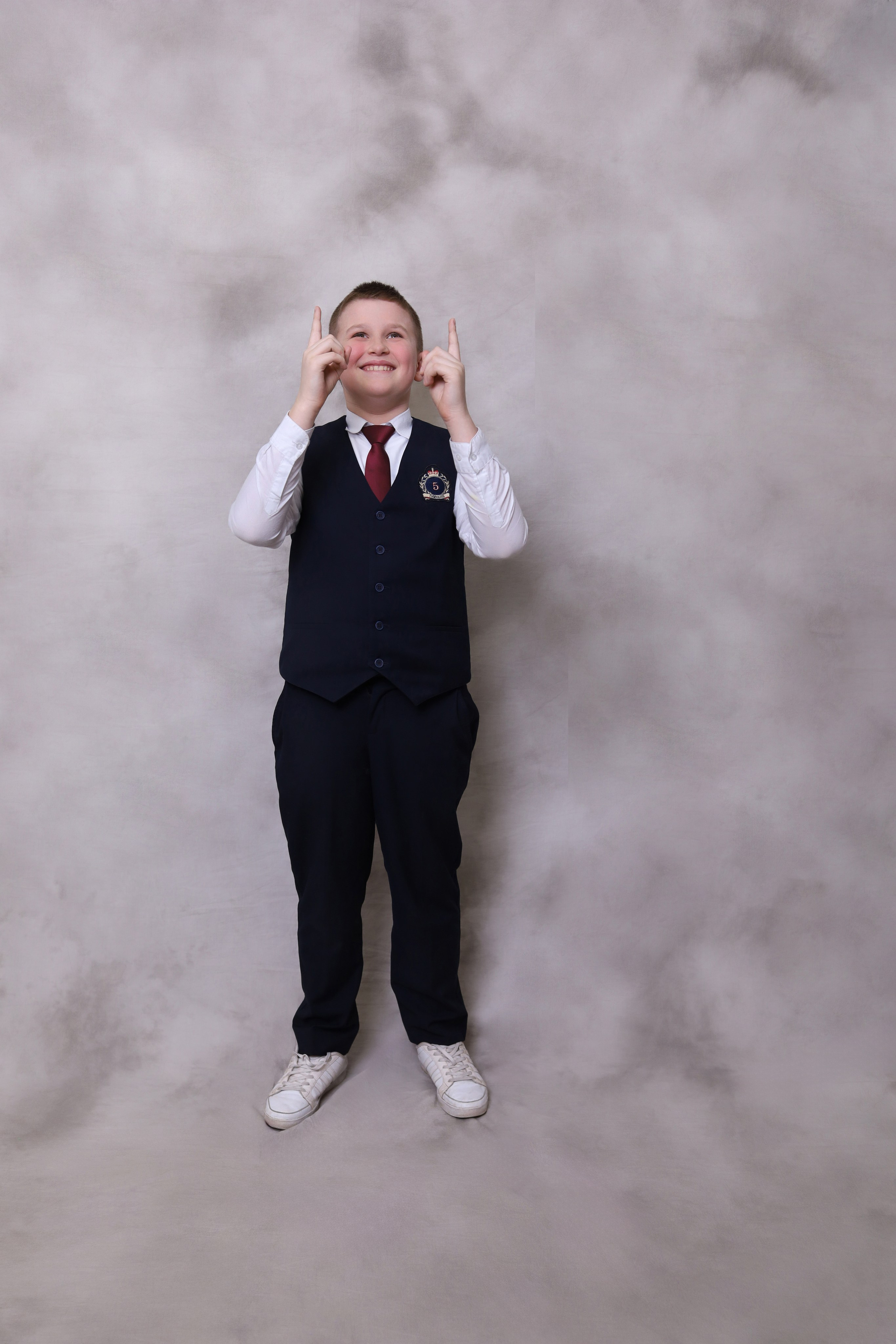 Выпускные альбомы для начальной школы печать на заказ. Выпускные альбомы в Тюмени для школ, садов, вузов спортивных секций