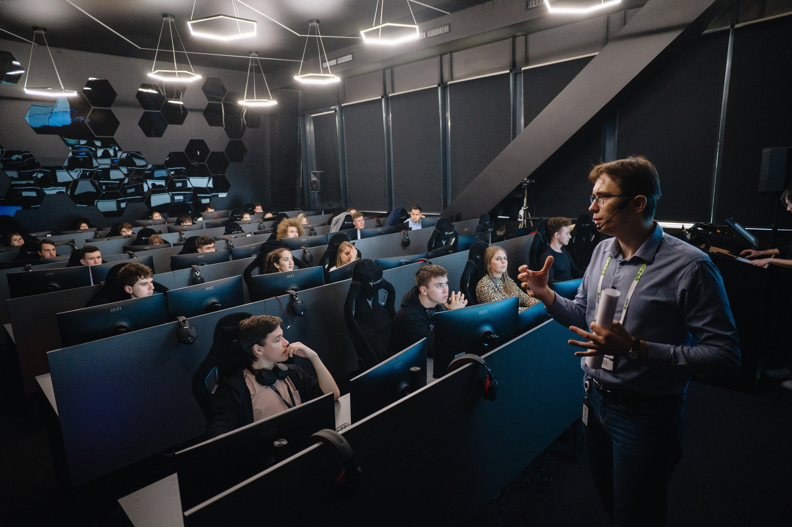 Digital Innopolis Days 2024 & Innopolis AI Conference. Свадебный и репортажный фотограф в Казани Айрат Хайриев