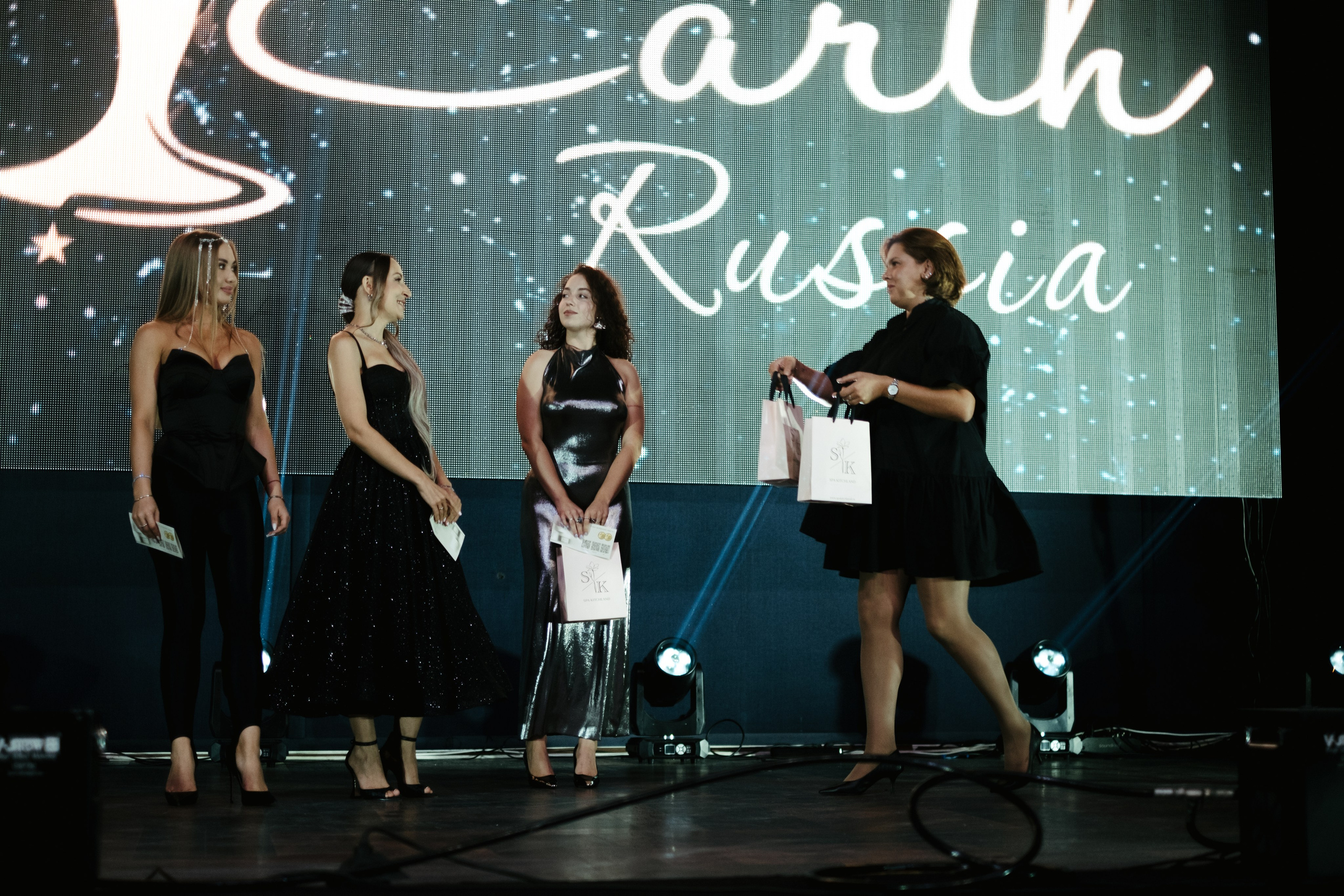 Мисс и Миссис Россия Земли Краснодар 2025 программа. Свадебный и репортажной фотограф Денис Ожигин в Краснодаре и Краснодарском крае