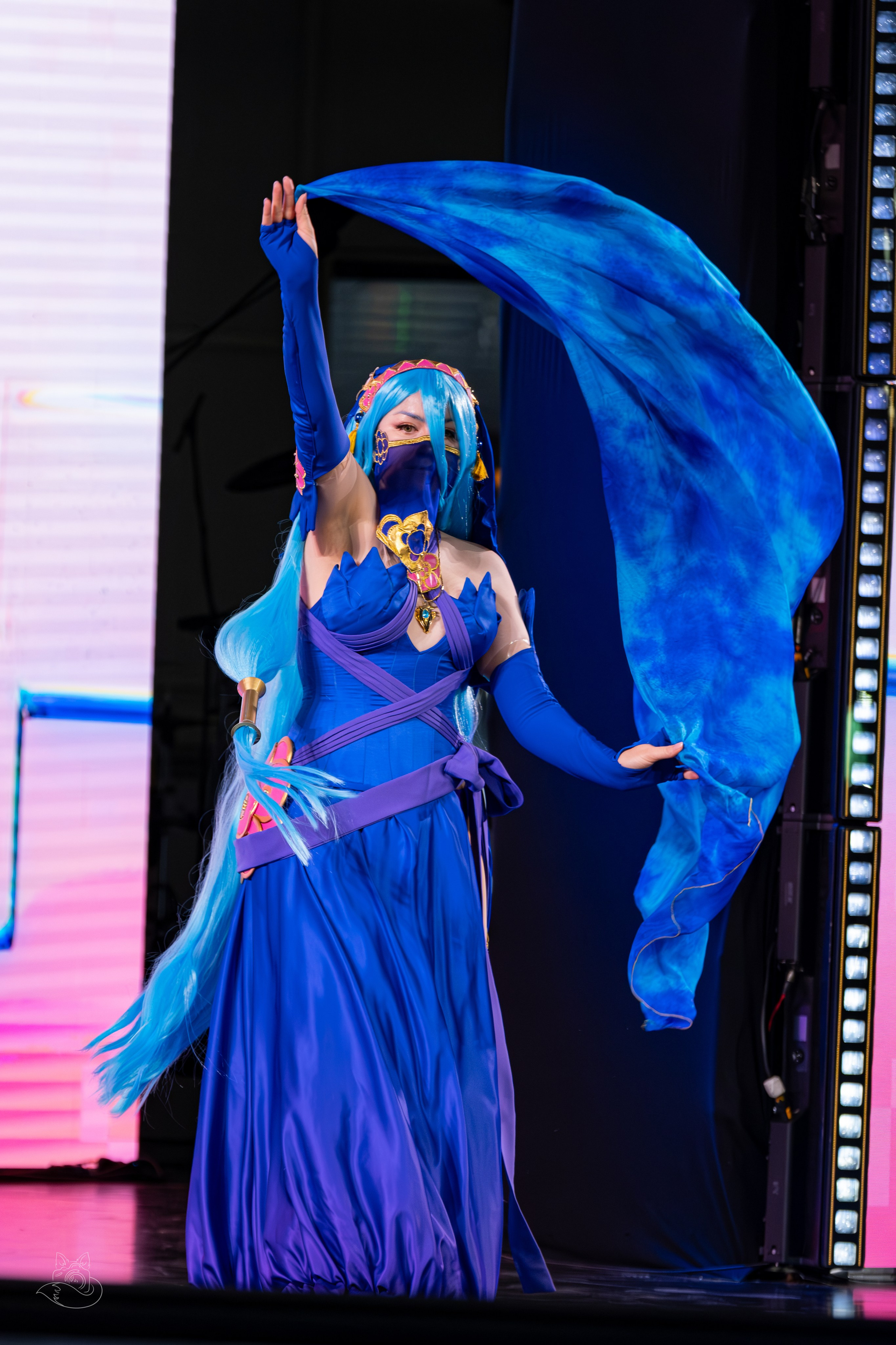 Сцена РЭД ЭКСПО 2024. Косплей фотограф