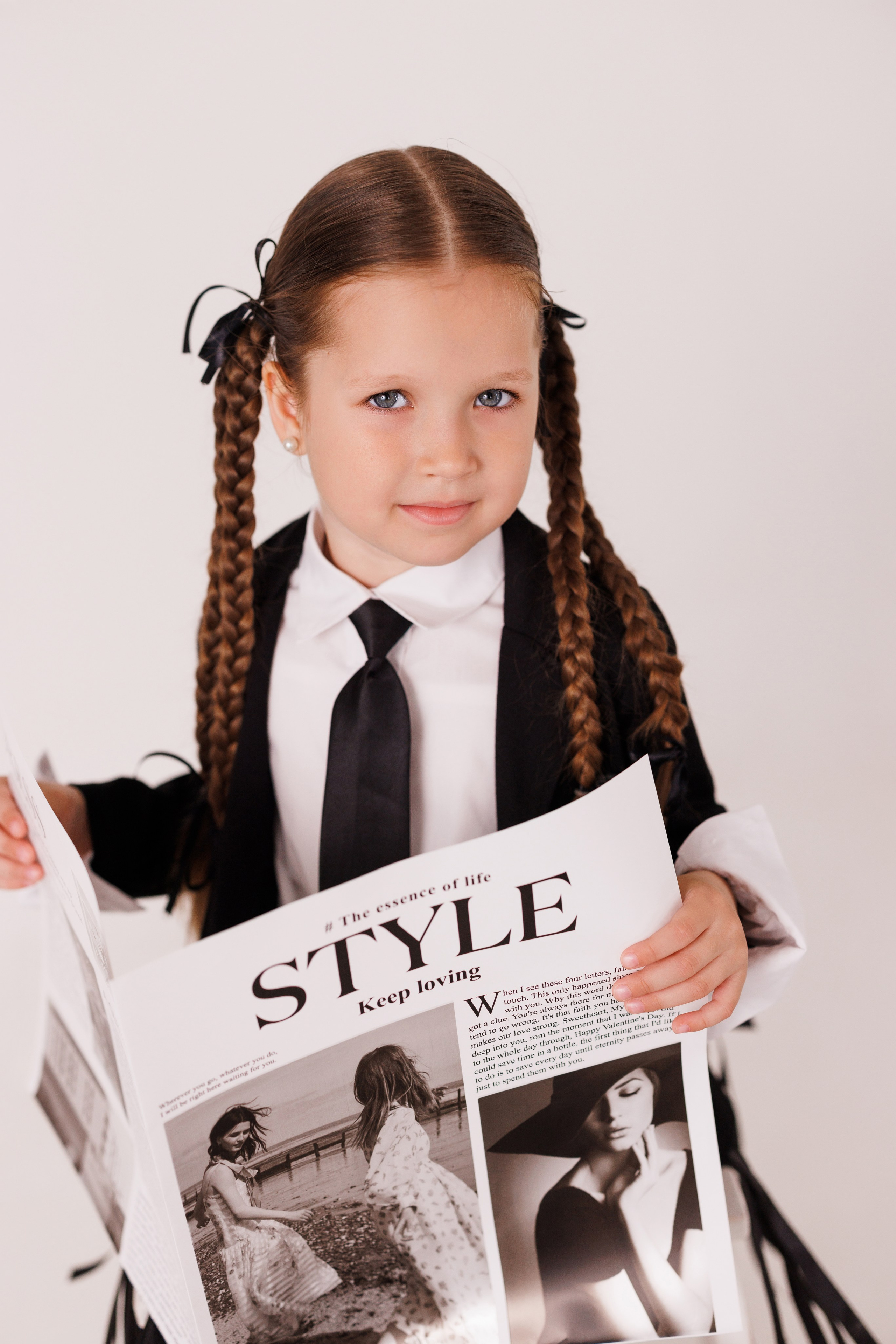 Стильная детская фотосессия с собачками из шариков, для девочек и мальчиков. Семейный и детский фотограф в Краснодаре Анна Трашкова