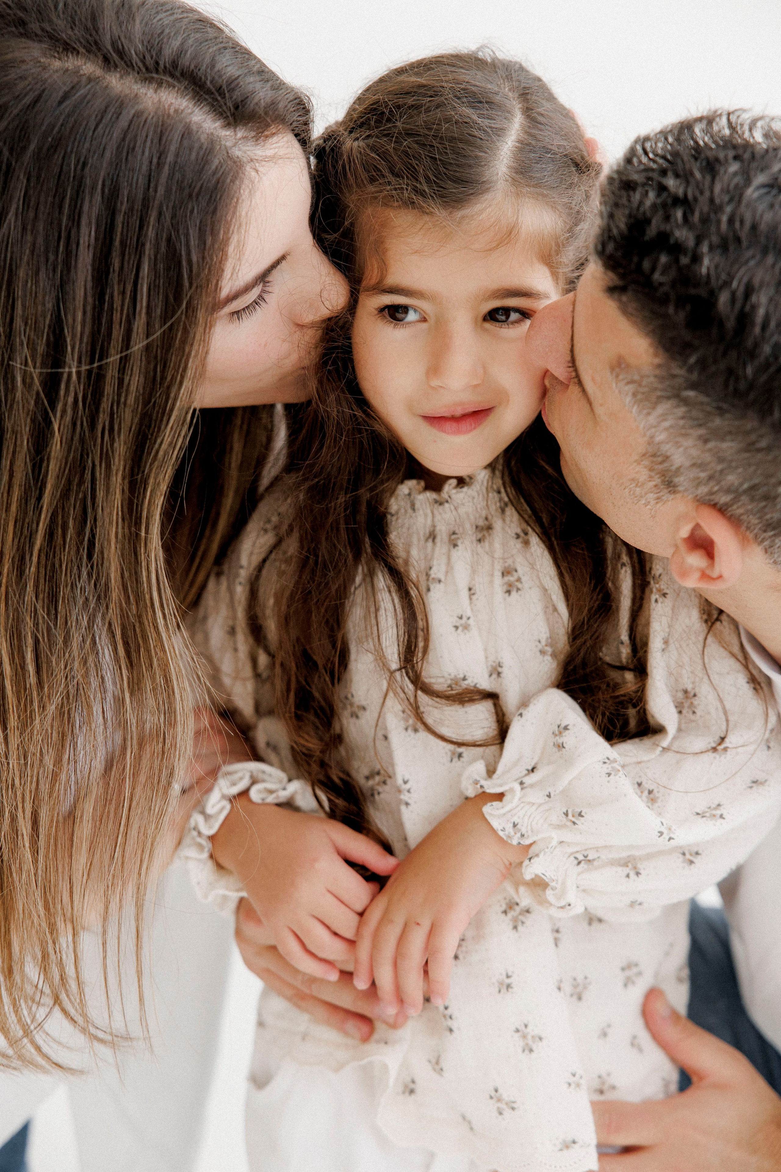 One year inside the White studio. Wedding and family photographer