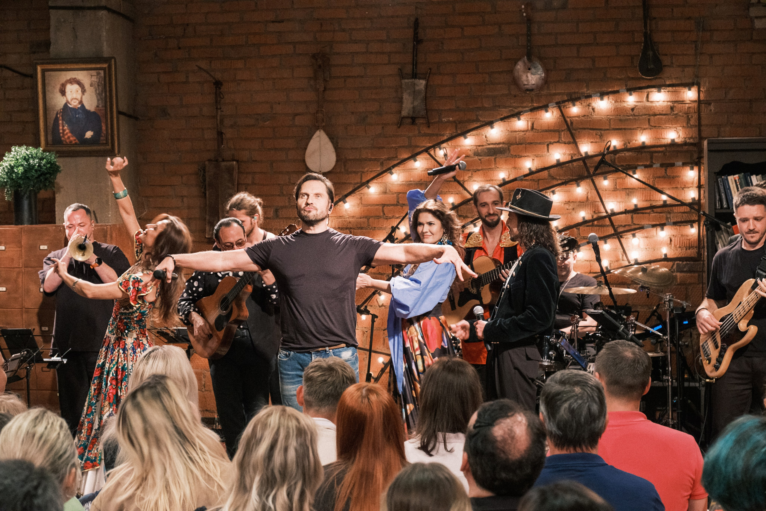 Квартирник у Маргулиса. Александр Ревва (Артур Пирожков). Профессиональный фотограф в Москве и МО Денис Кулешов