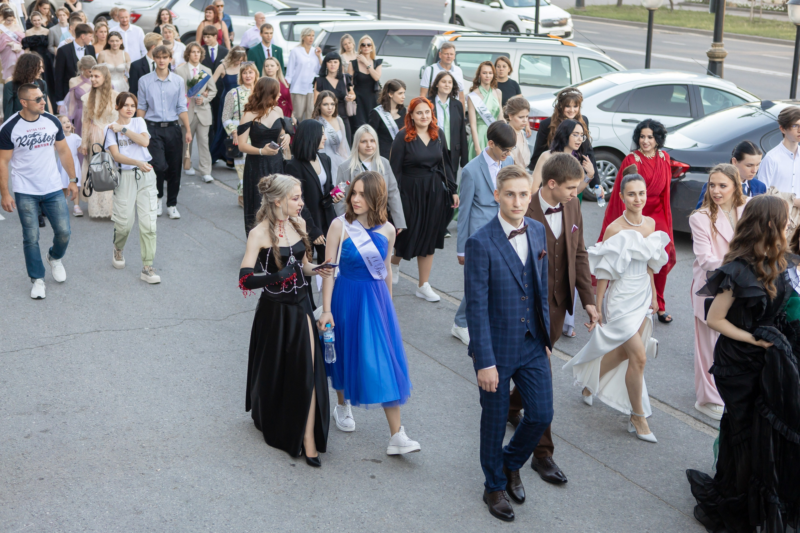 Выпускной Гимназия 12 2024 г. Свадебный и портретный Фотограф в Липецке Дмитрий Котюков