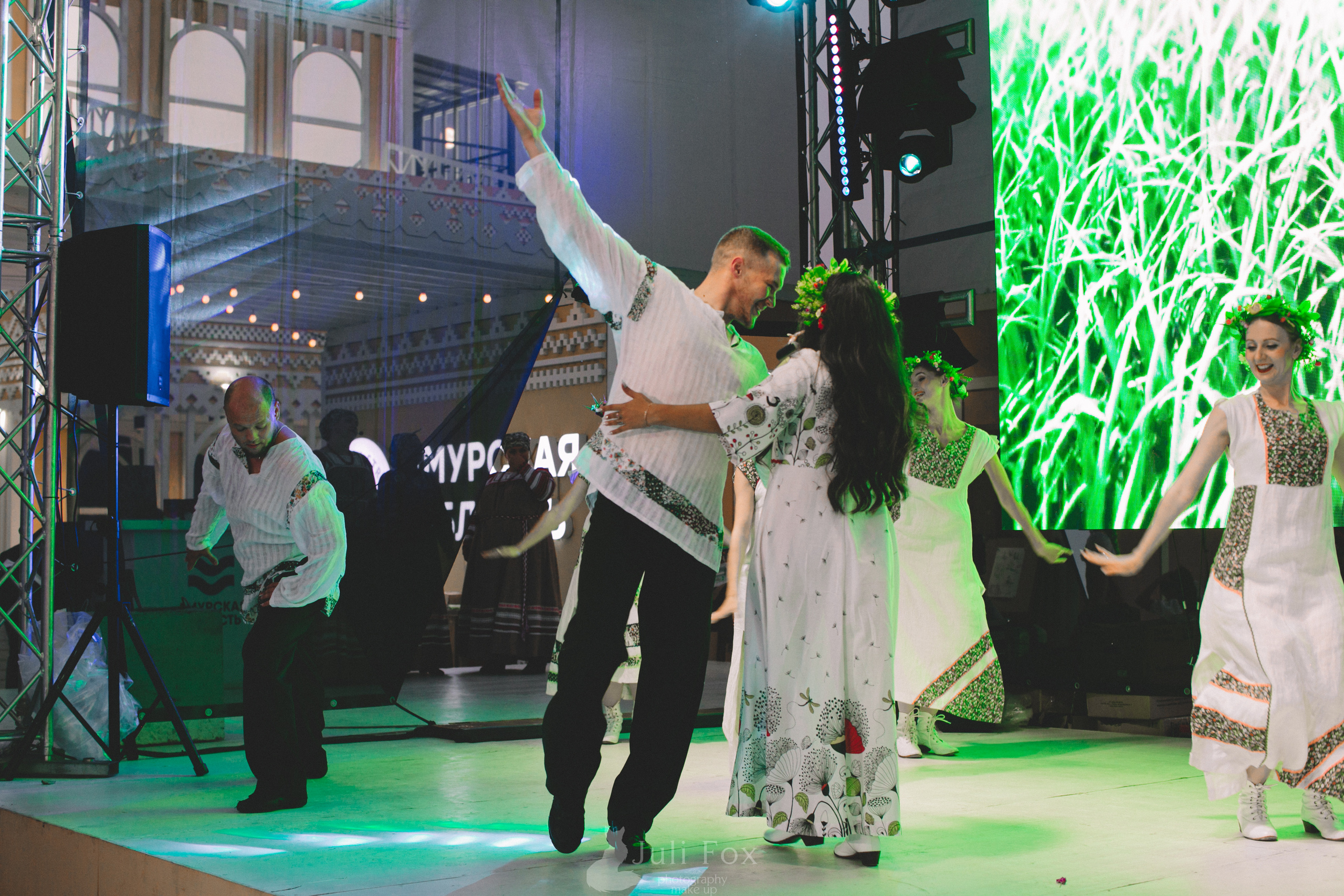 Репортажная фотосъемка во Владивостоке. Портретный, свадебный, репортажный фотограф во Владивостоке Юлиана Джули Фокс