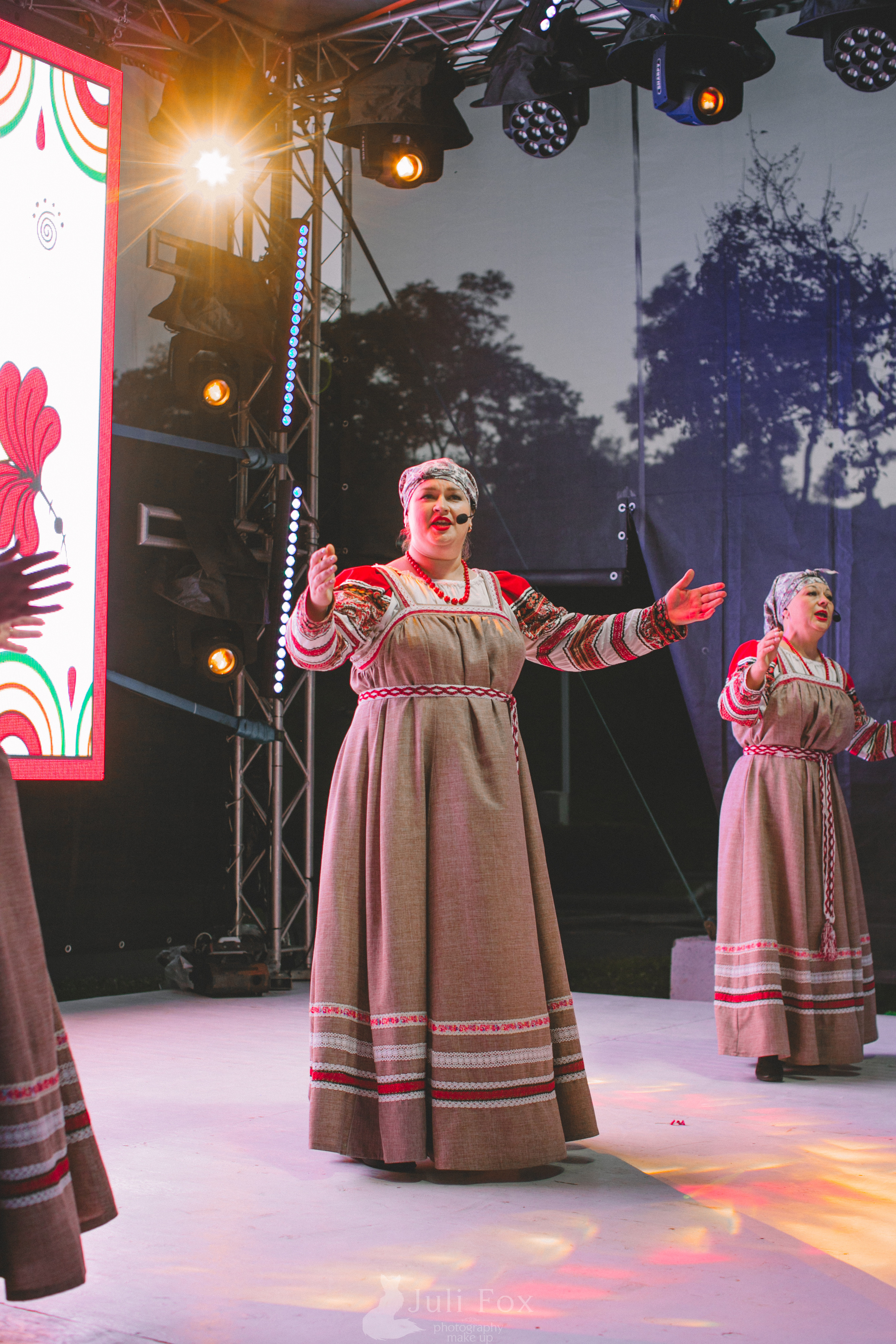 Репортажная фотосъемка во Владивостоке. Портретный, свадебный, репортажный фотограф во Владивостоке Юлиана Джули Фокс