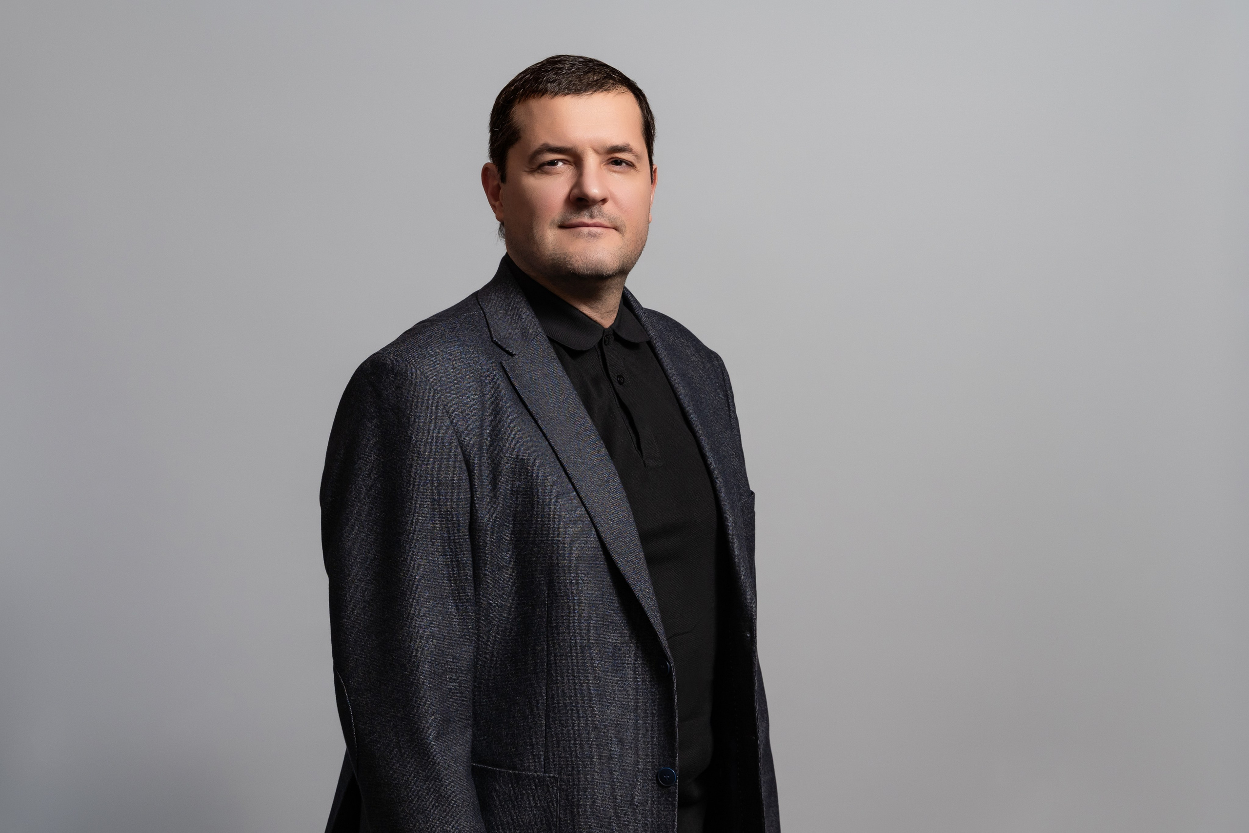 Корпоративные портреты сотрудников. Свадебный и семейный фотограф в Омске Белозерова Александра