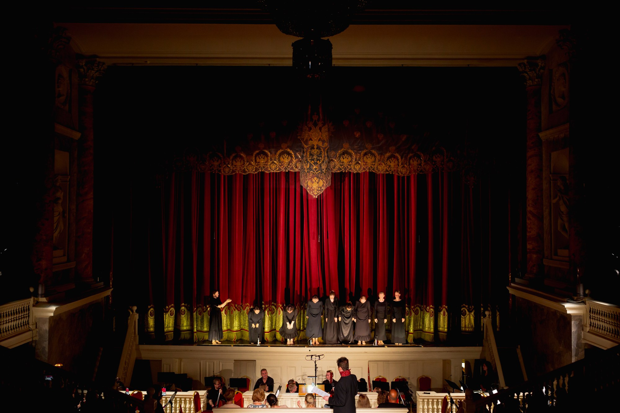 Спектакль Приглушенные голоса в Театре Эрмитажа (+репетиция). Семейный и портретный фотограф в Санкт-Петербурге Андрей Воробьев