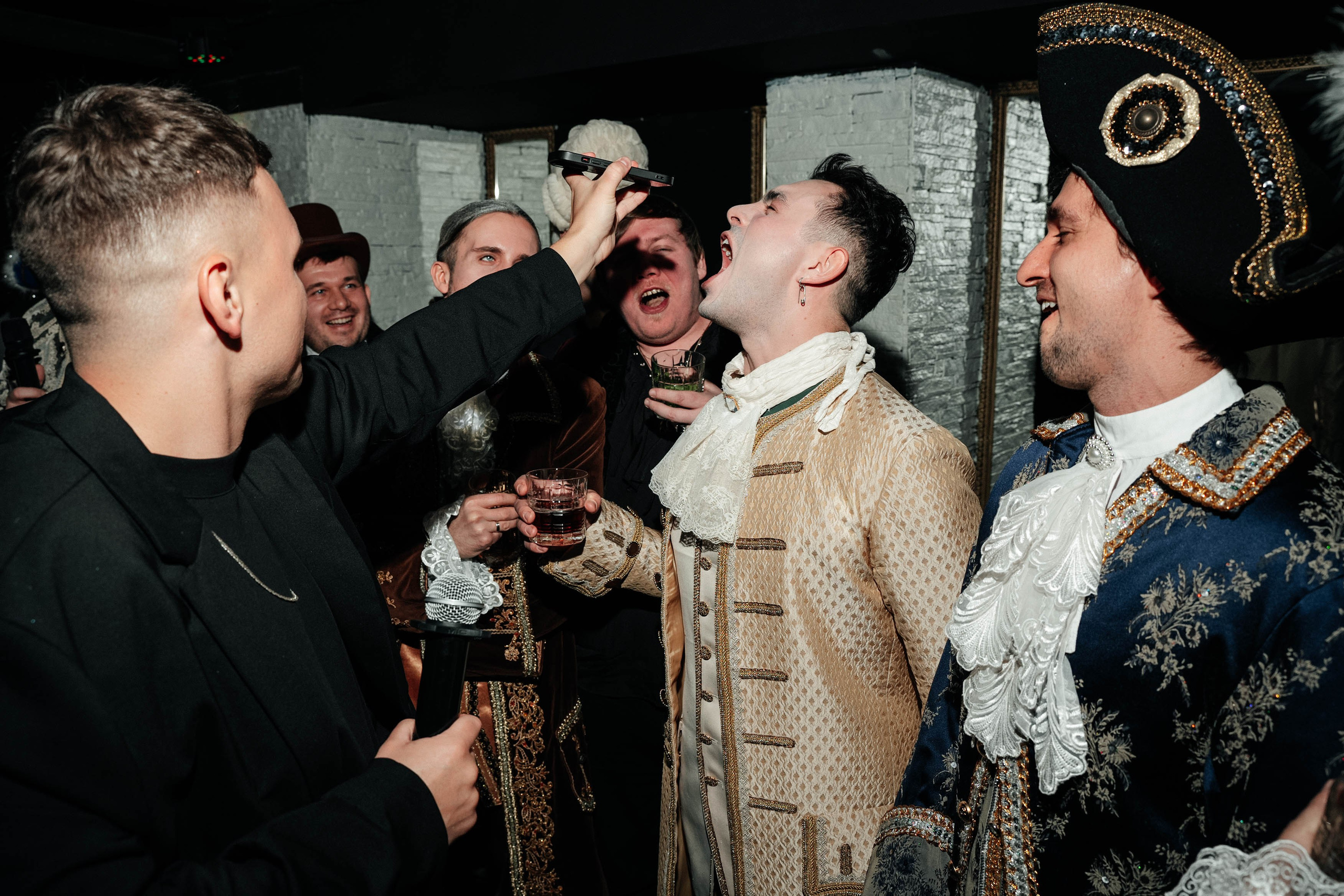 День рождения в кругу свиты!. Свадебный фотограф Москва Александра Аверкова