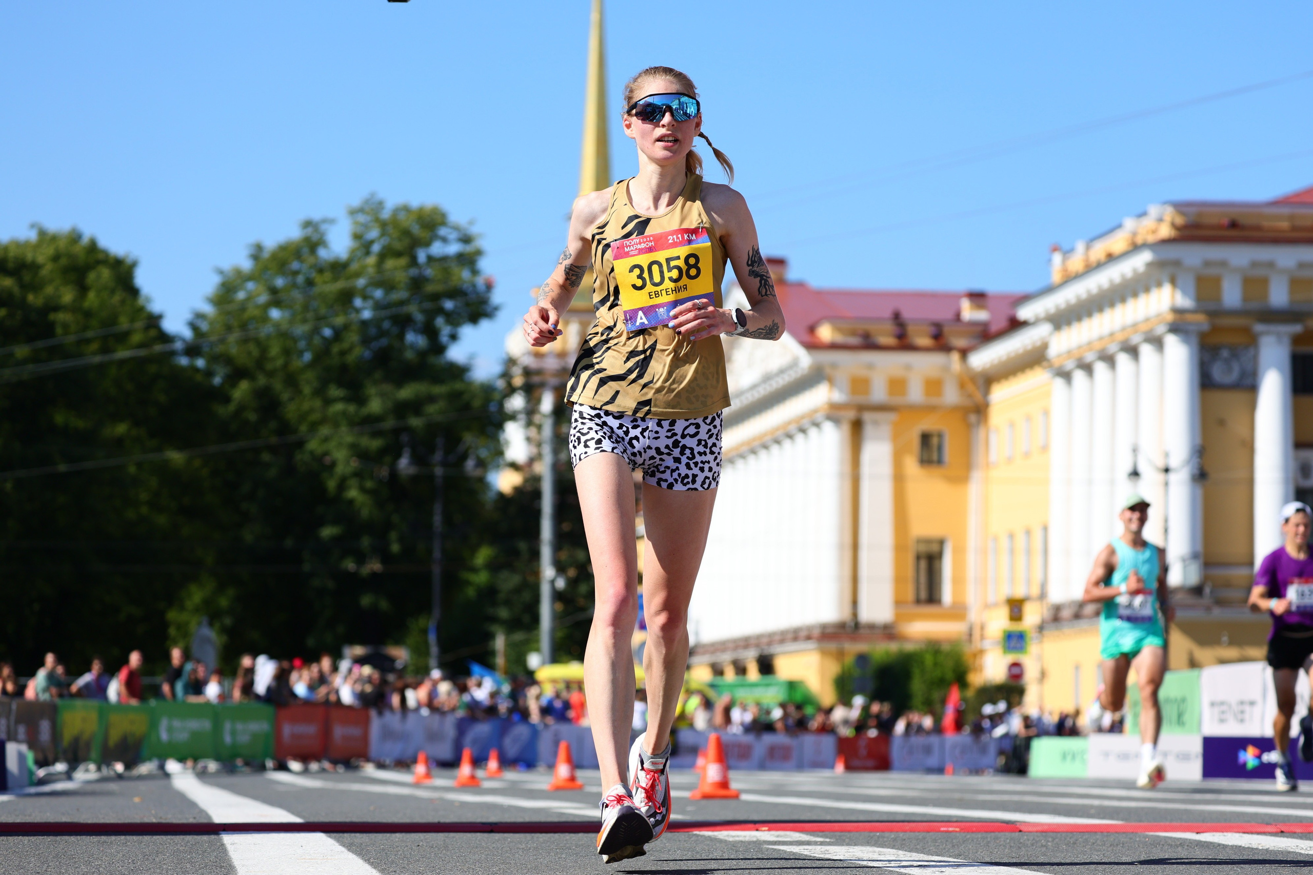 Полумарафон СПБ 2025. Спортивный фотограф в Санкт-Петербурге Илья Vacool