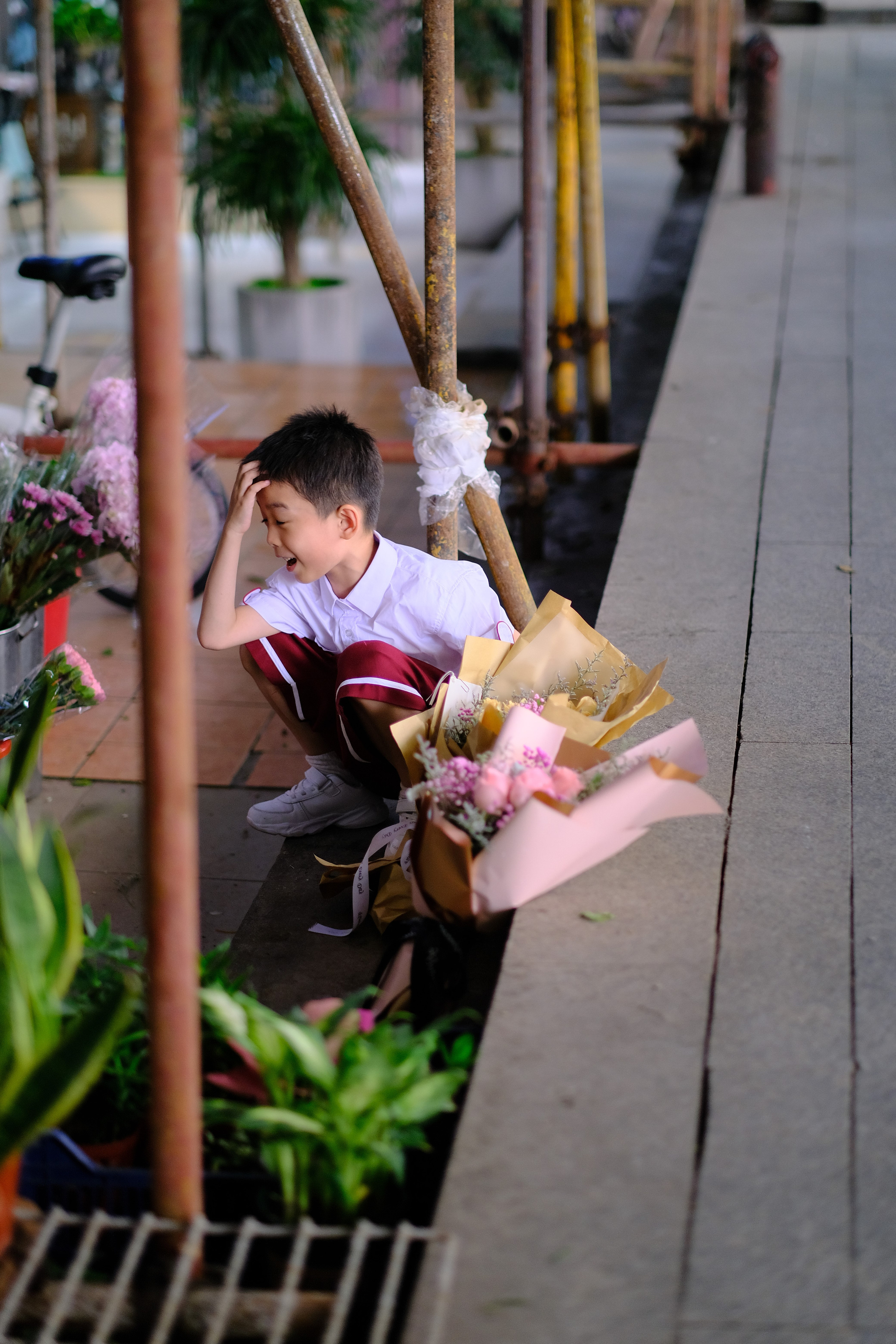 Emotions of the city. Photographer in Guangzhou, China