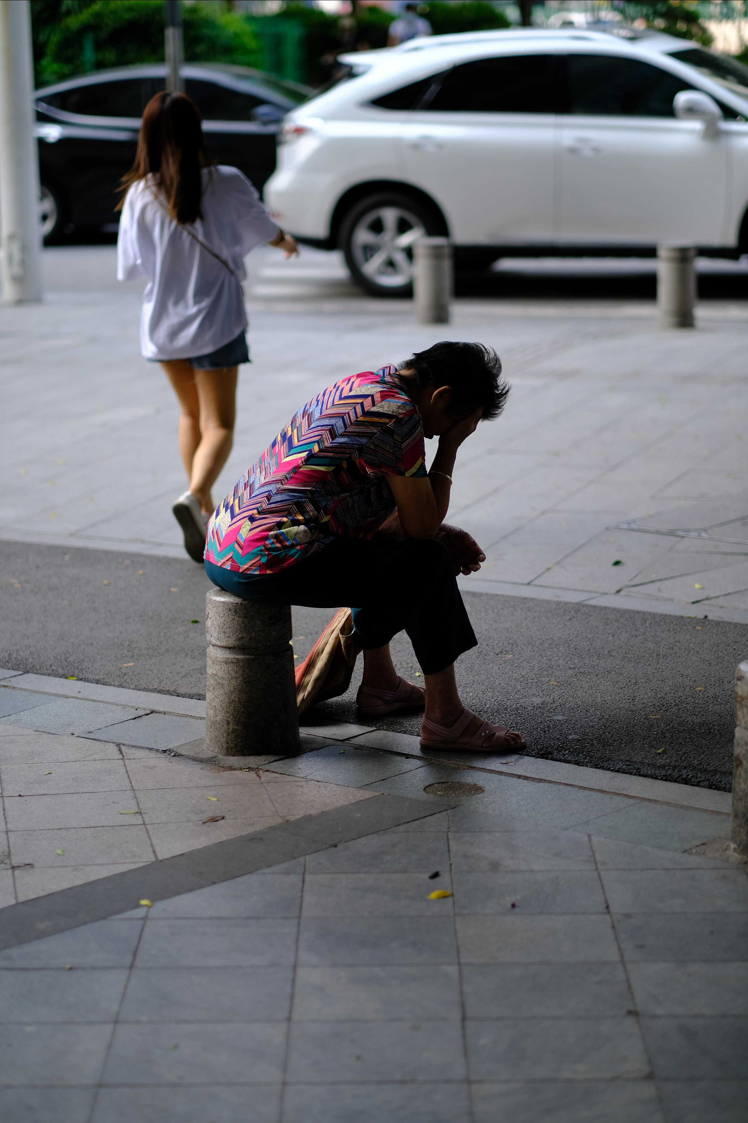 Emotions of the city. Photographer in Guangzhou, China