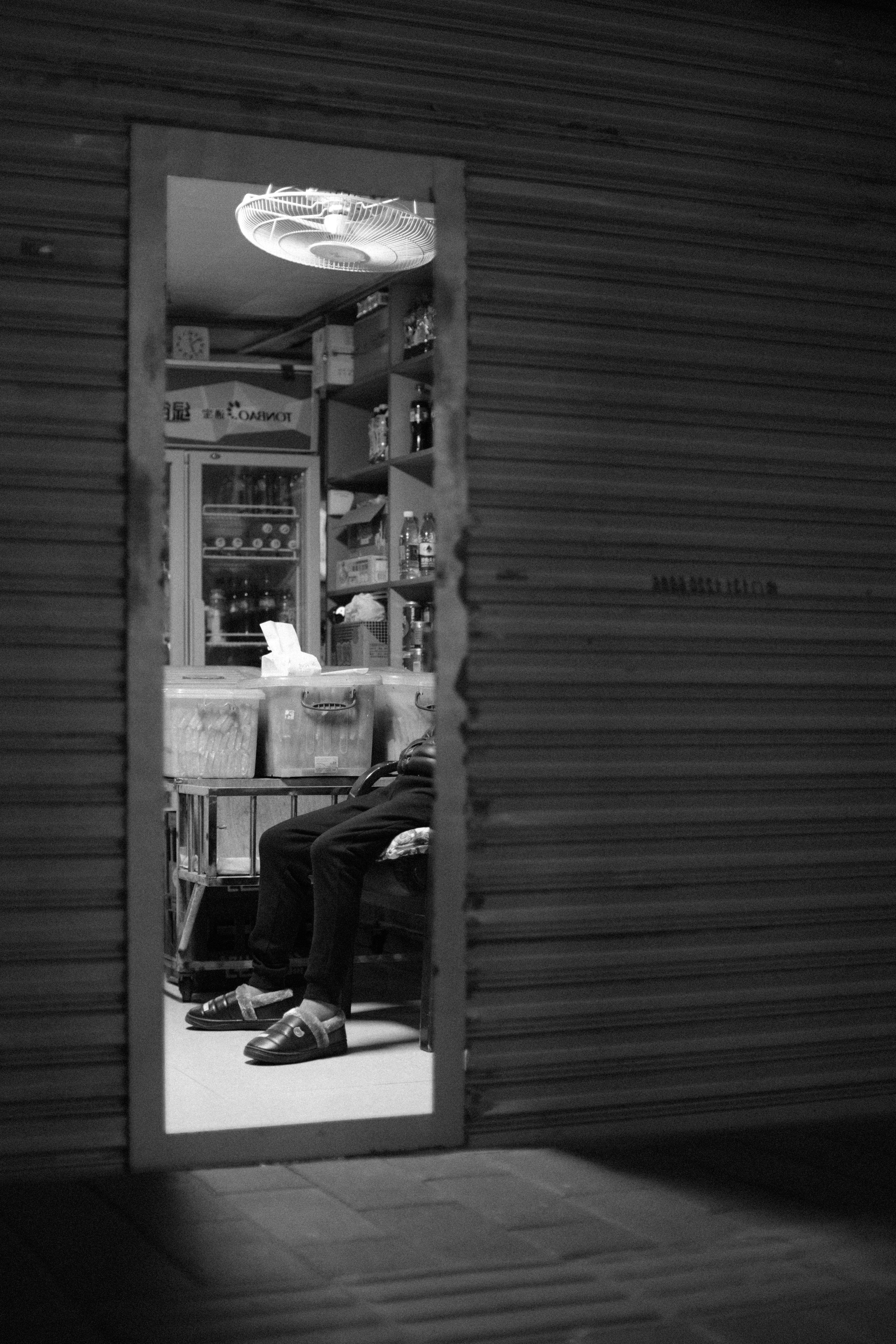 Black and white. Photographer in Guangzhou, China