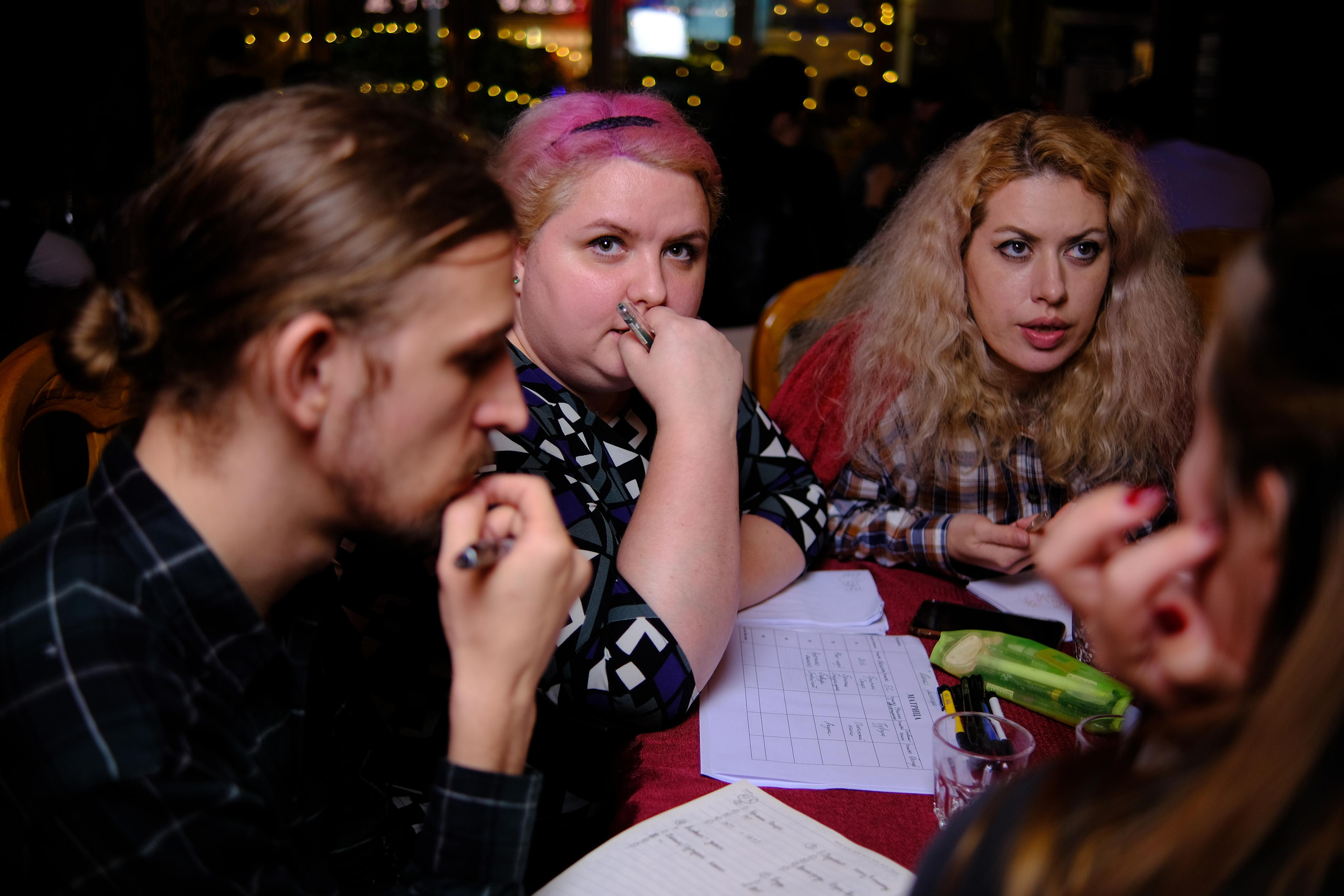 60 seconds (trivia). Photographer in Guangzhou, China