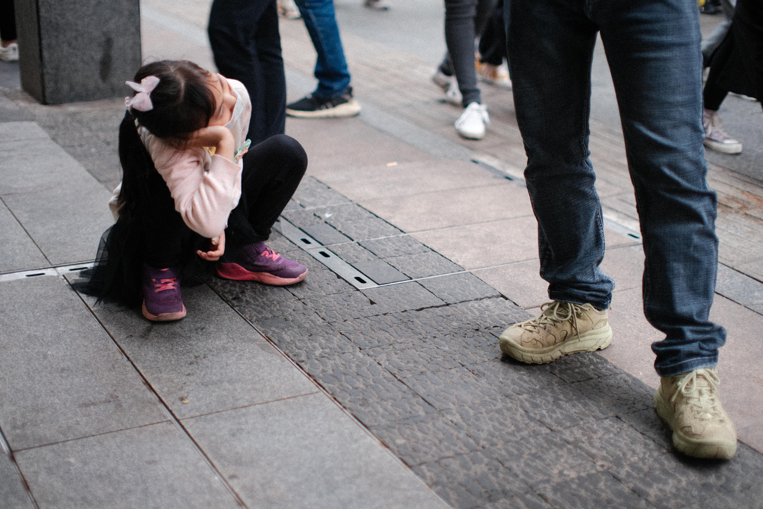 Emotions of the city. Photographer in Guangzhou, China
