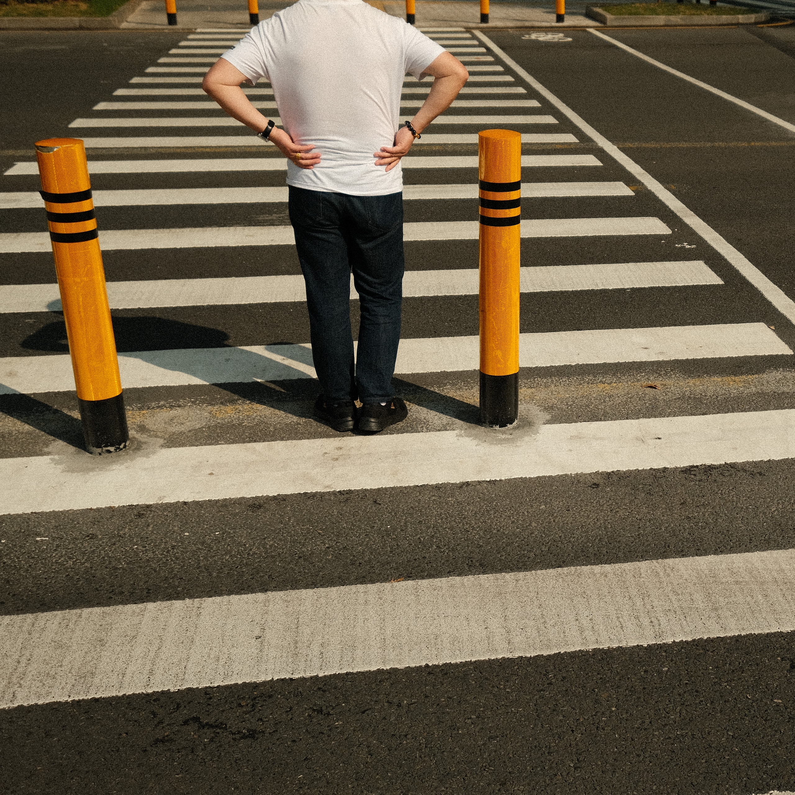 Emotions of the city. Photographer in Guangzhou, China
