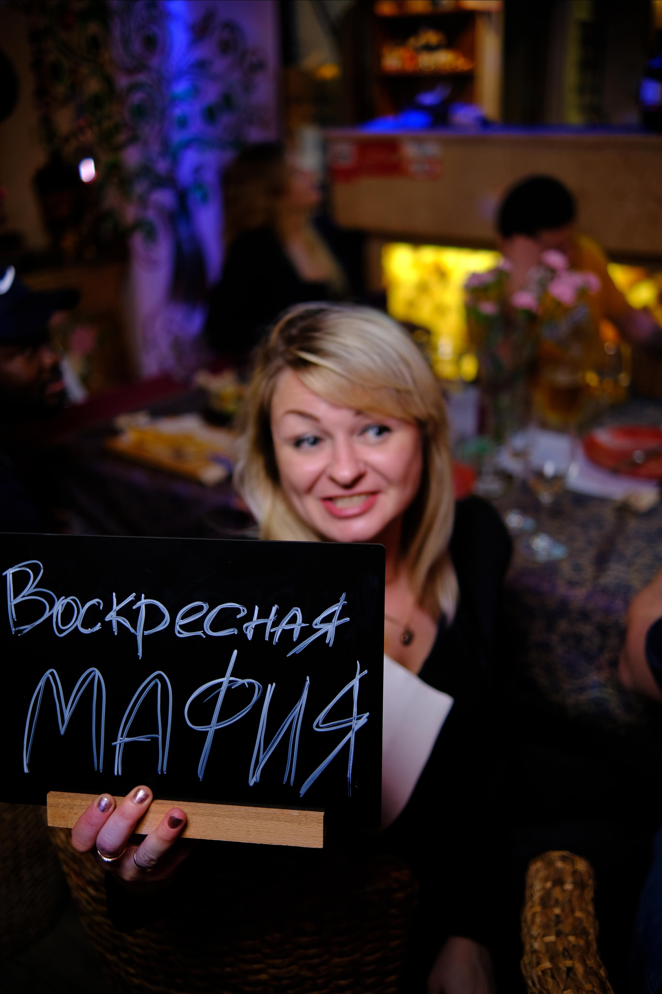 60 seconds (trivia). Photographer in Guangzhou, China