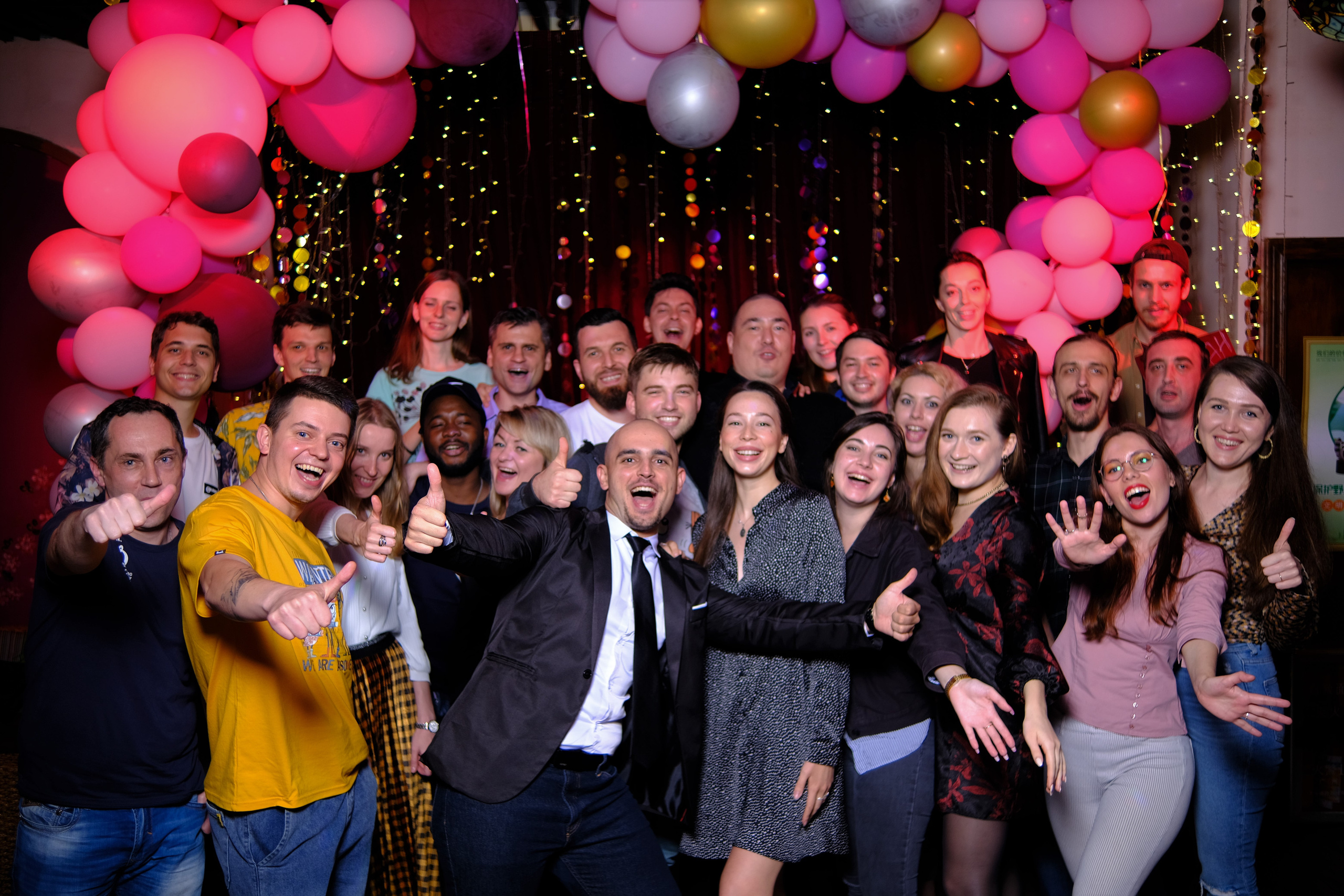 60 seconds (trivia). Photographer in Guangzhou, China