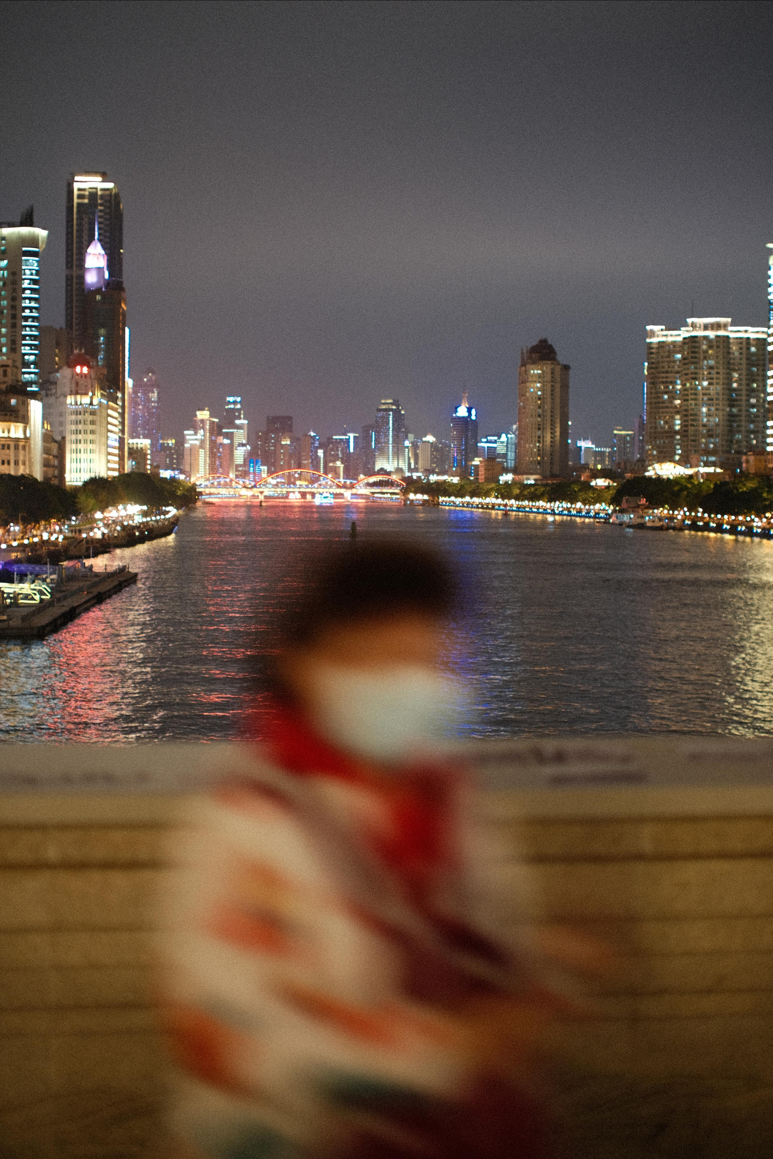 Emotions of the city. Photographer in Guangzhou, China