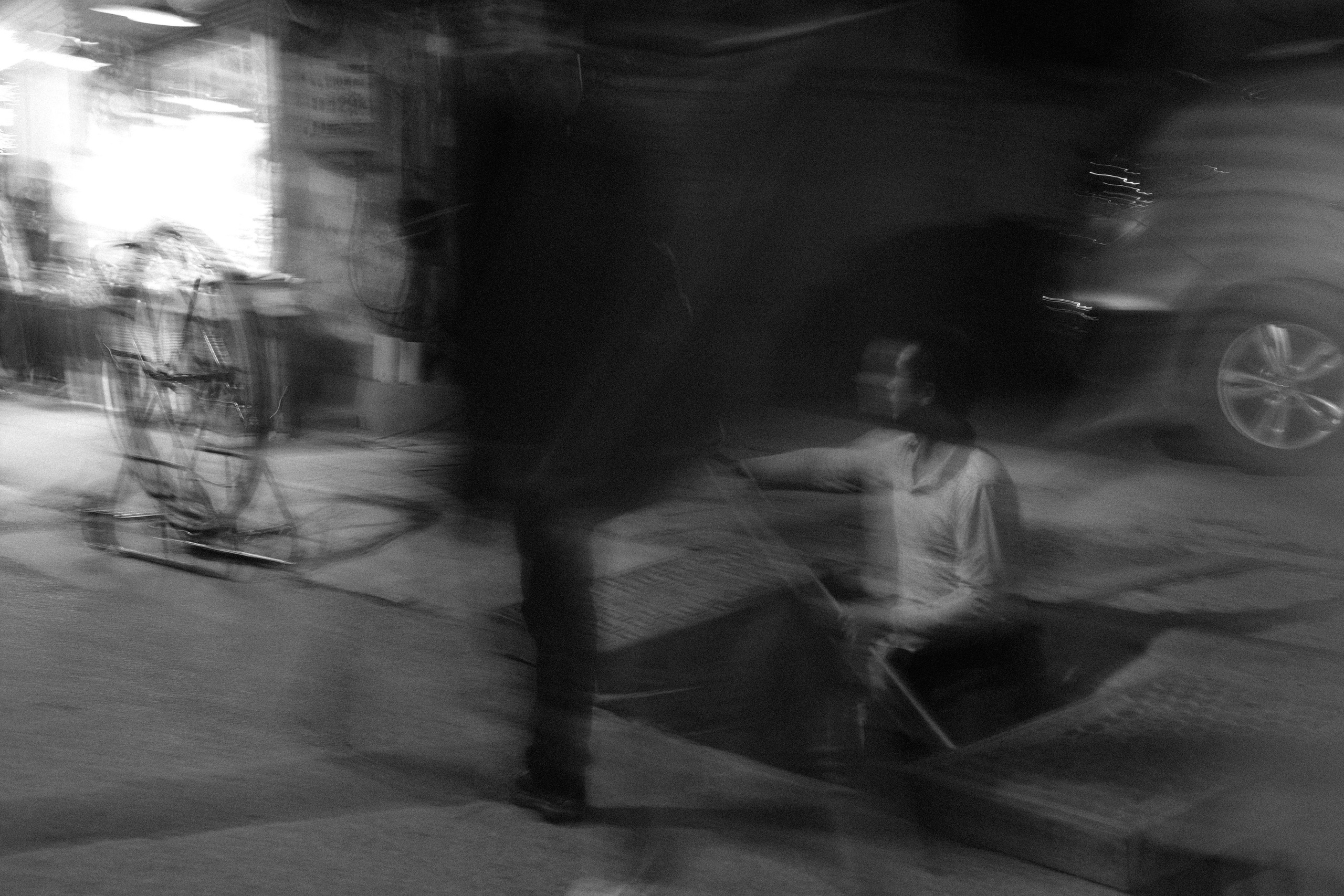Black and white. Photographer in Guangzhou, China
