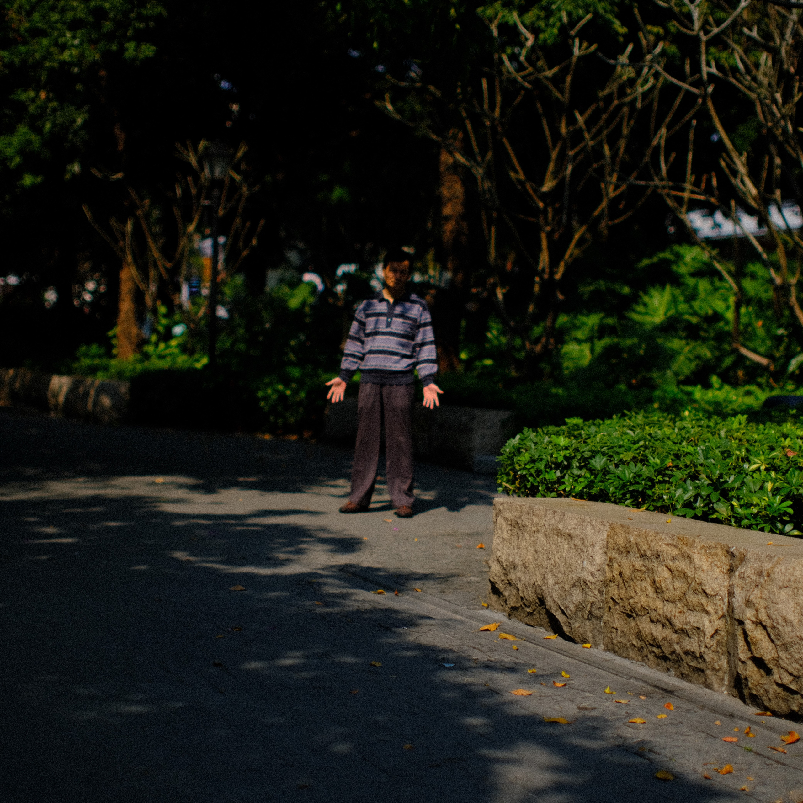 Emotions of the city. Photographer in Guangzhou, China