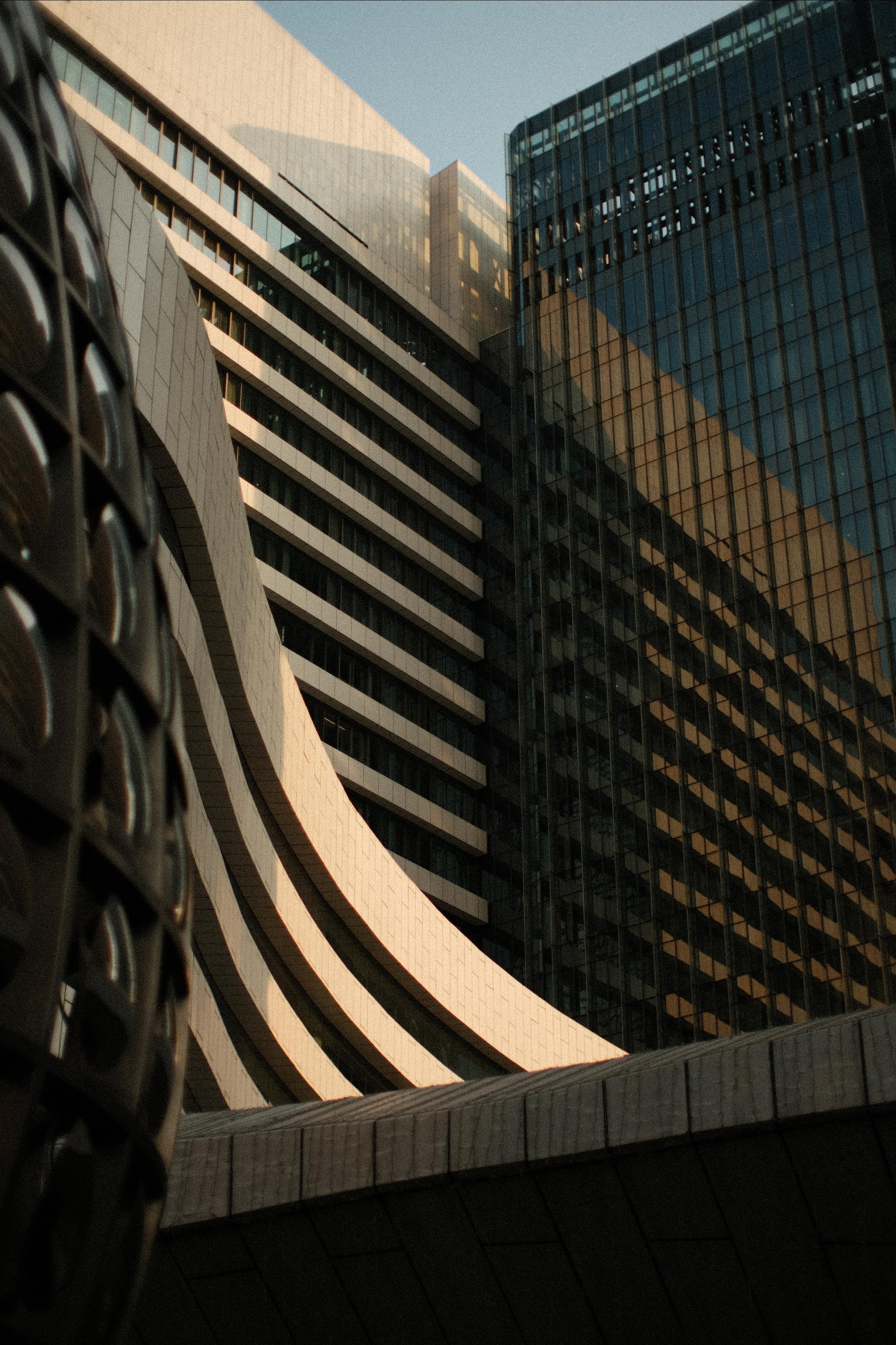 Emotions of the city. Photographer in Guangzhou, China