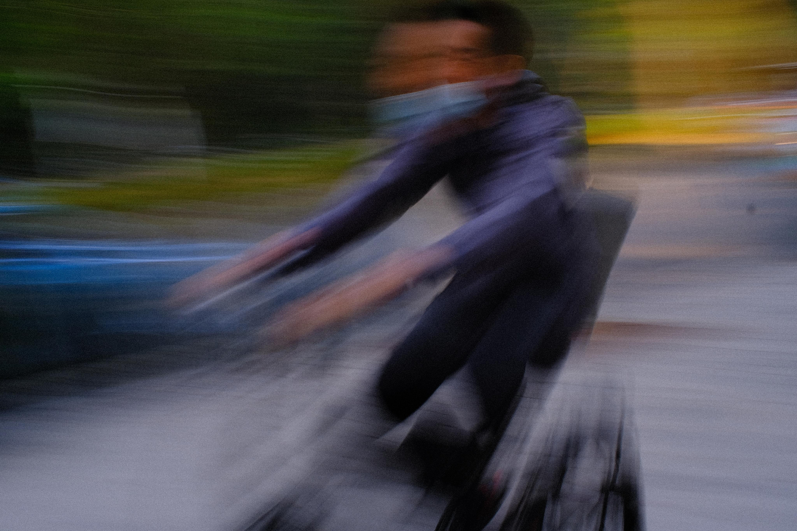 Emotions of the city. Photographer in Guangzhou, China