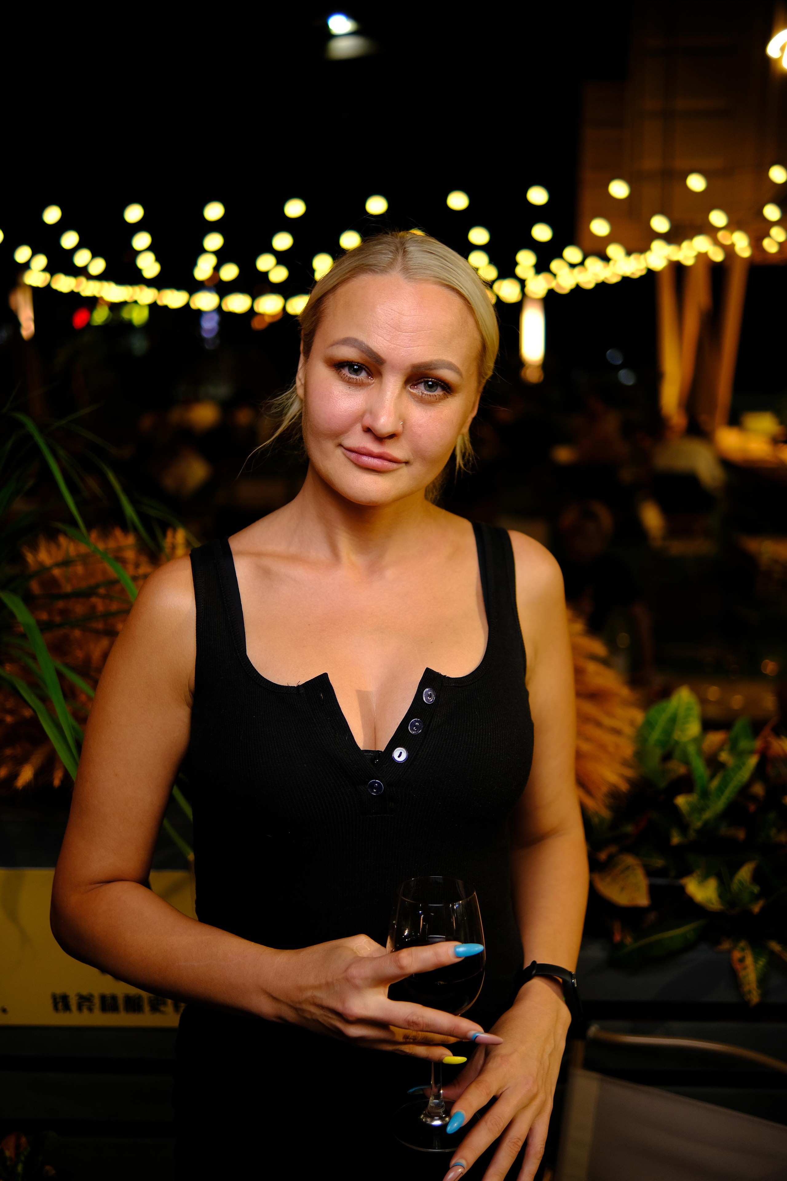 Wine party. Photographer in Guangzhou, China