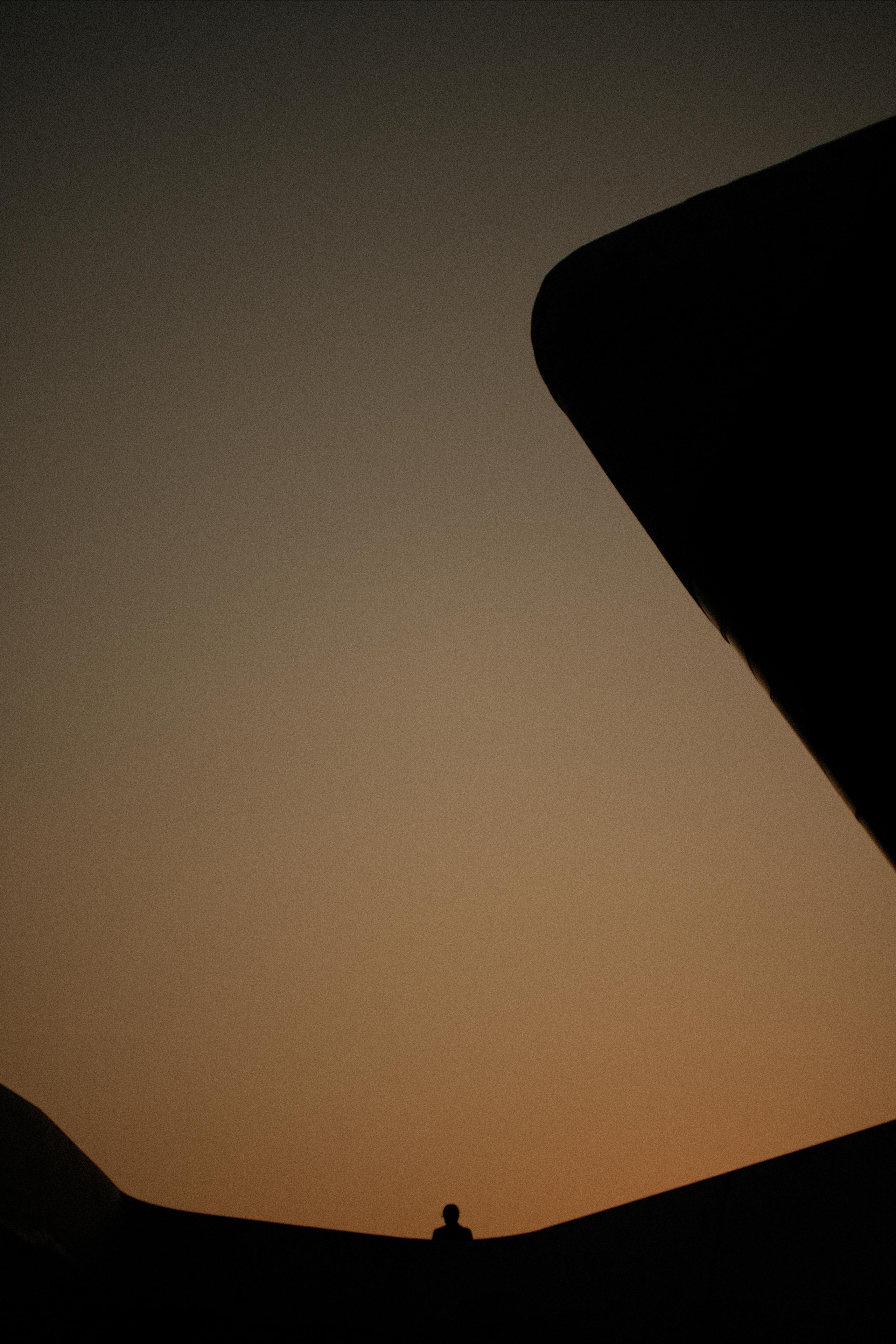 Emotions of the city. Photographer in Guangzhou, China