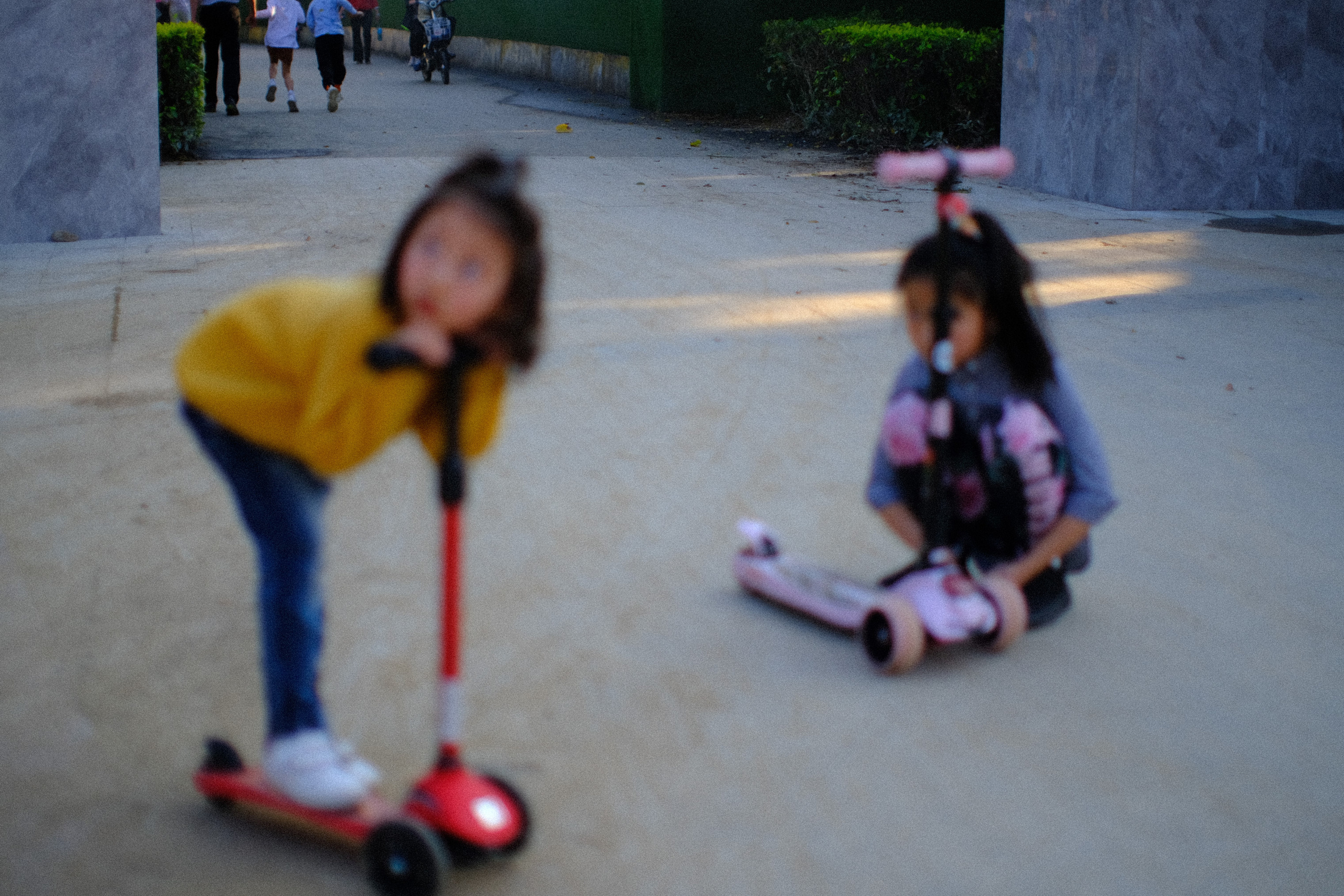 Emotions of the city. Photographer in Guangzhou, China