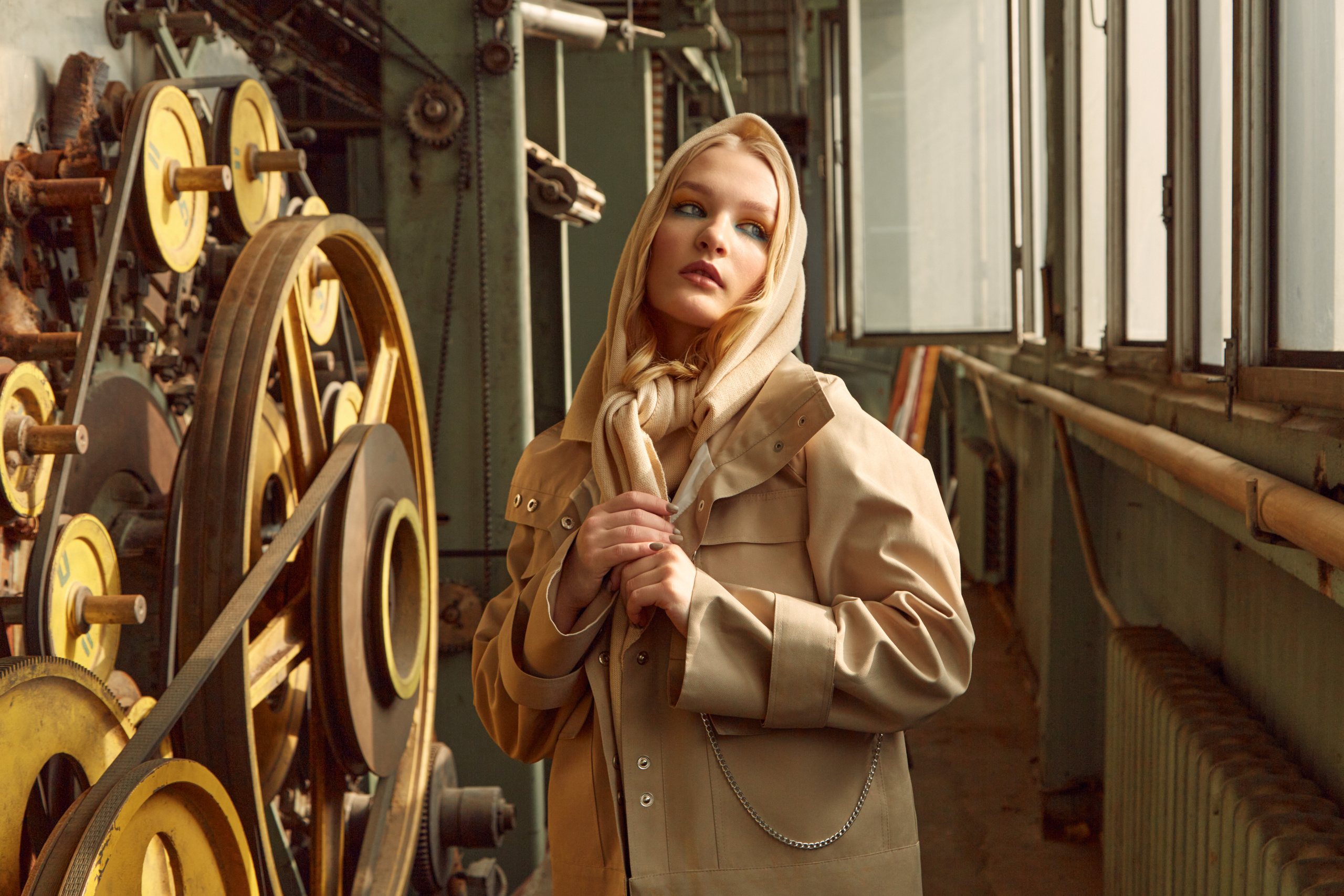 Lookbook be Main. Коммерческий фешн и бьюти фотограф в Москве Березина Анна