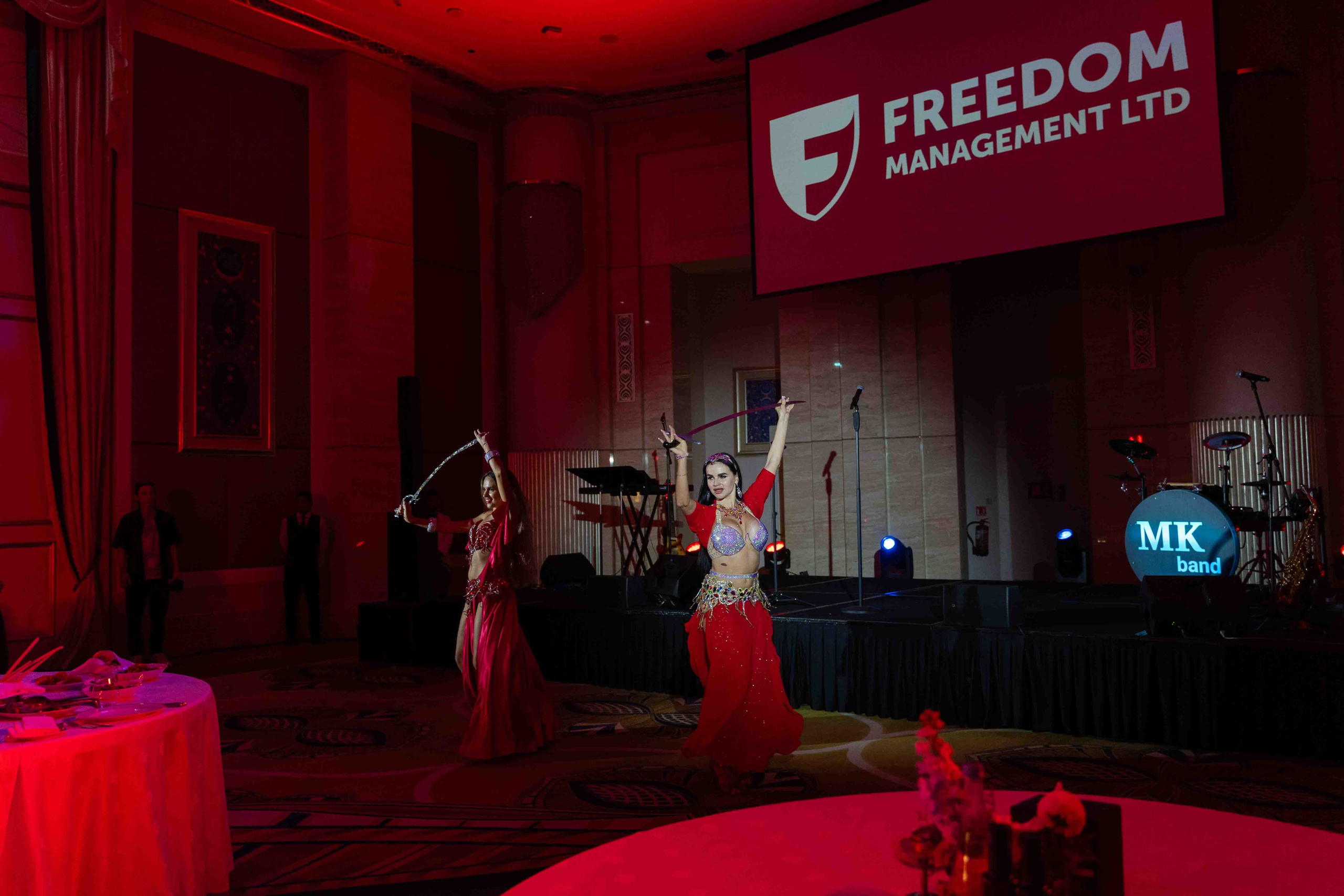 Новогодний корпоратив freedom management в St.Regis Abu Dhabi. Фотограф и видеограф в Москве и Абу Даби Мария Кулагина