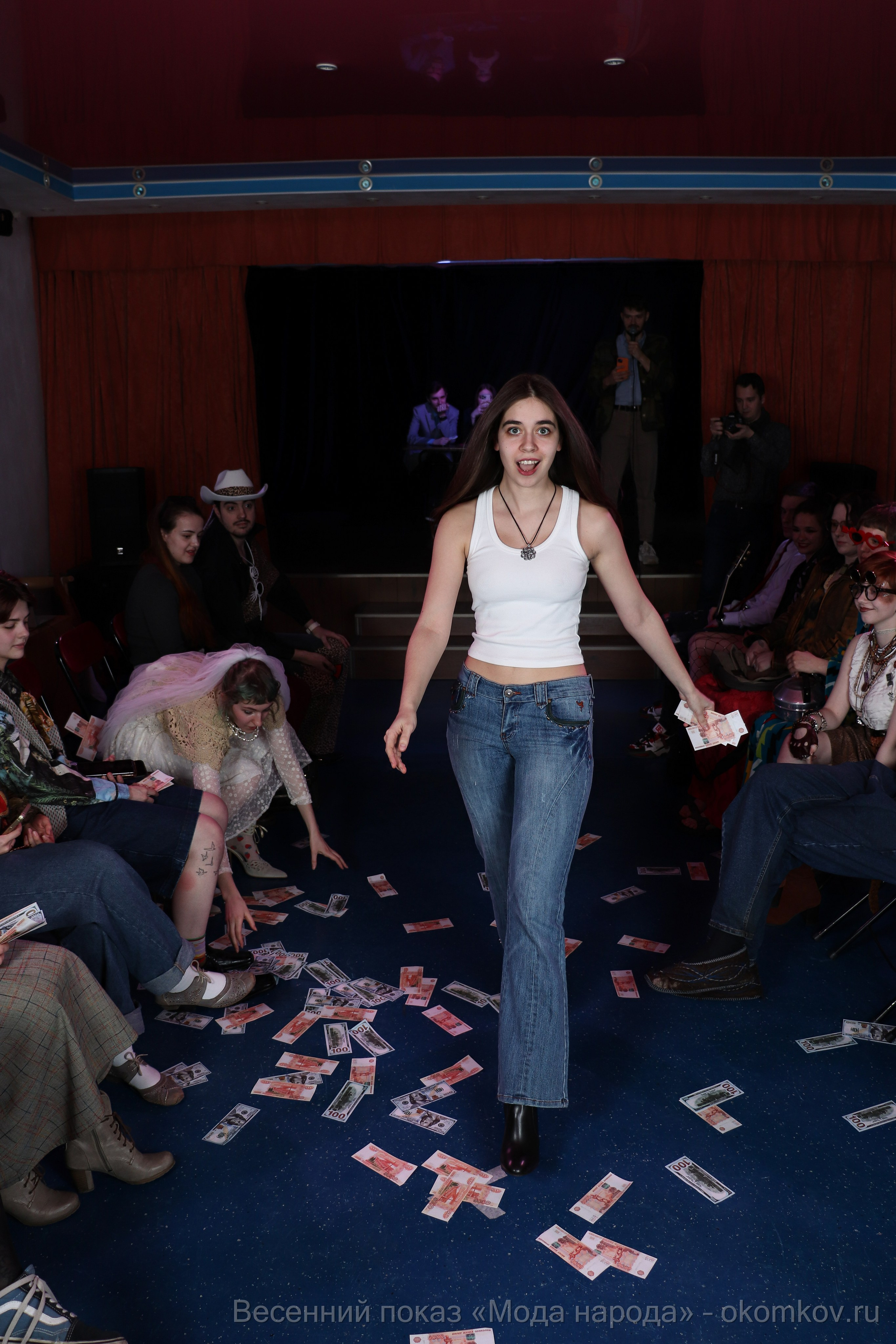 Весенний показ «Мода народа». Ивентный фотограф в Санкт-Петербурге Олег Комков