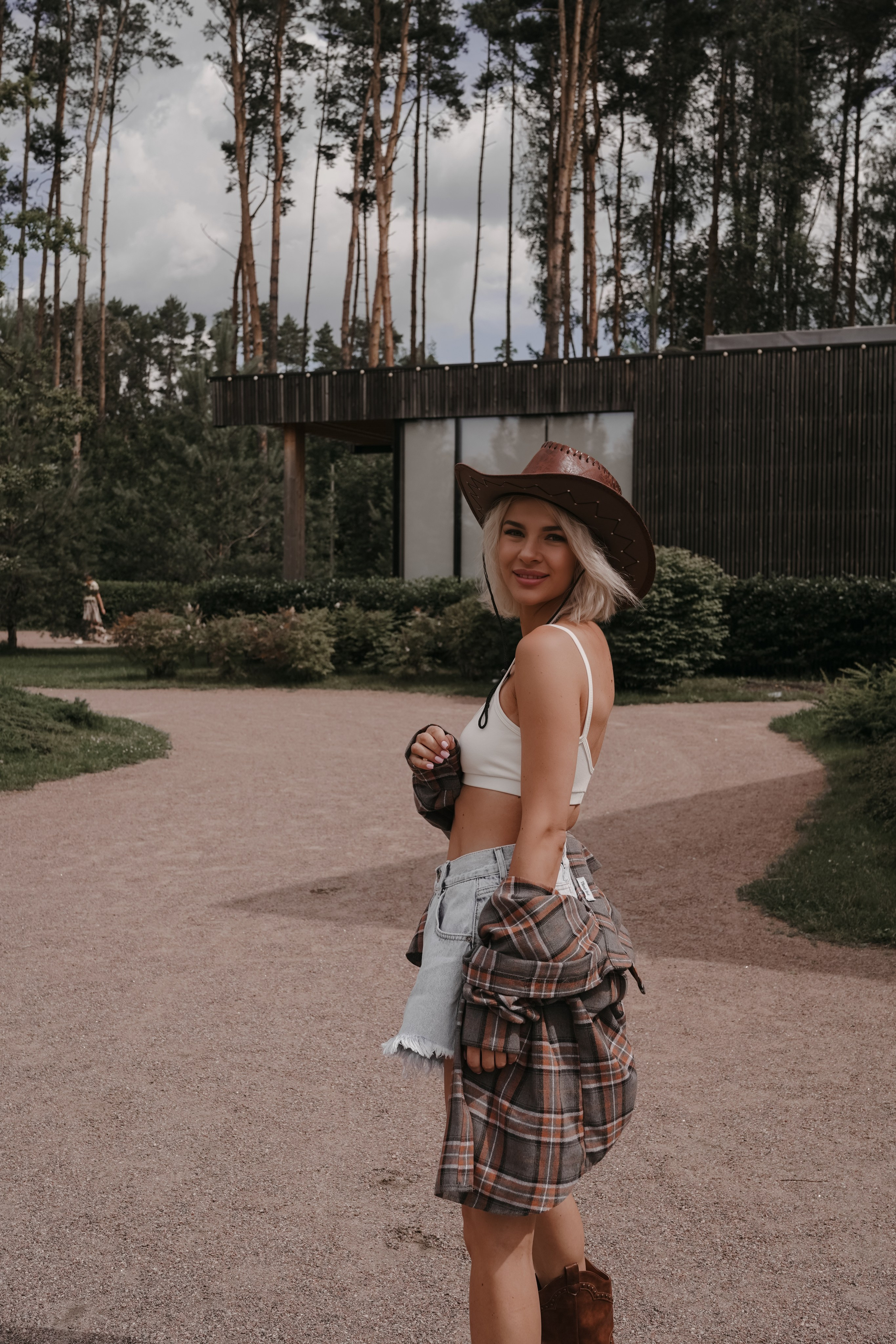 Индивидуальная фотосессия на улице (уличная). Фото и видео съемка