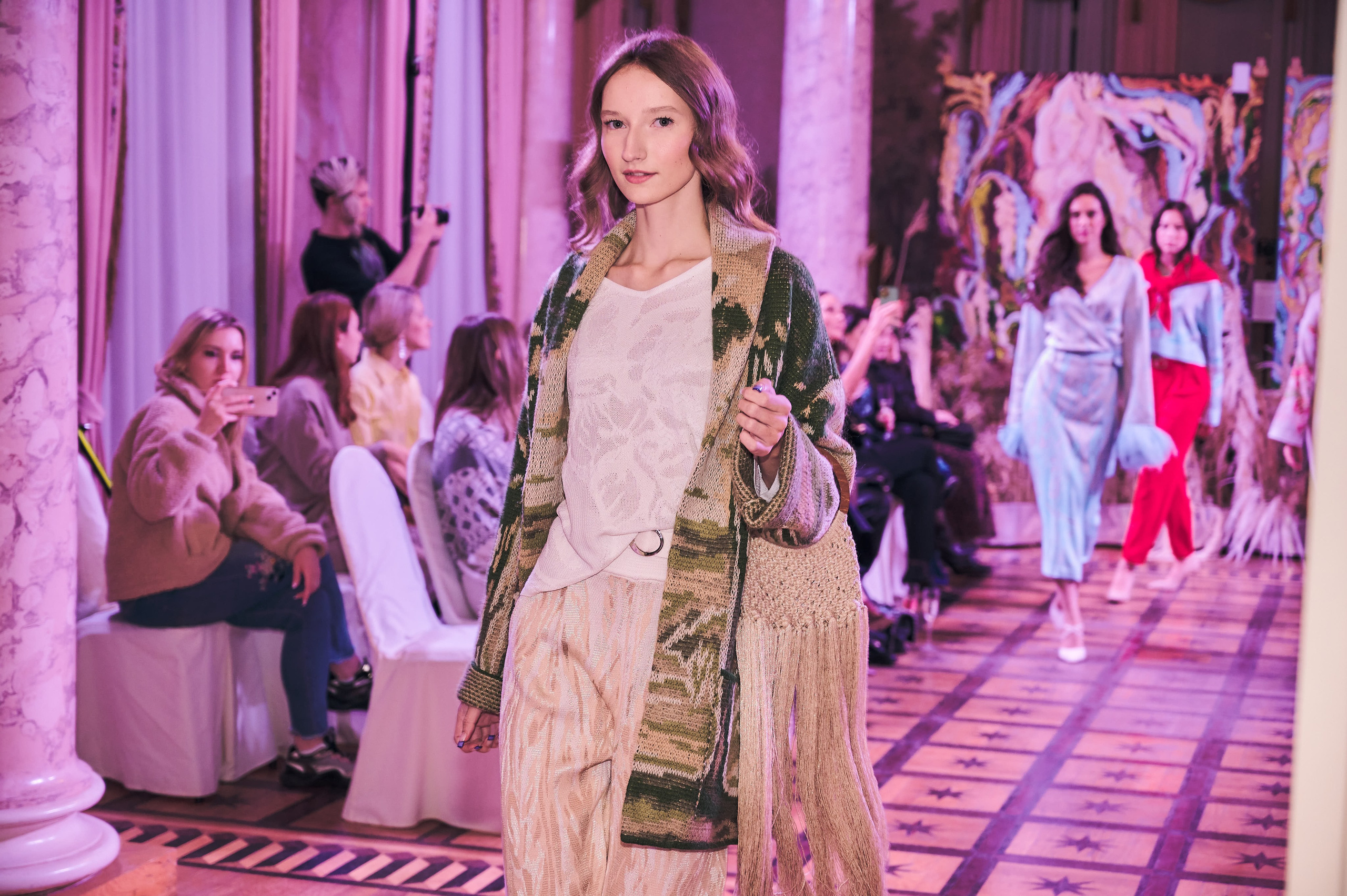 21.09.22 Люблино — Показ коллекции платьев. Никита Хохловский фото и видео продакшн