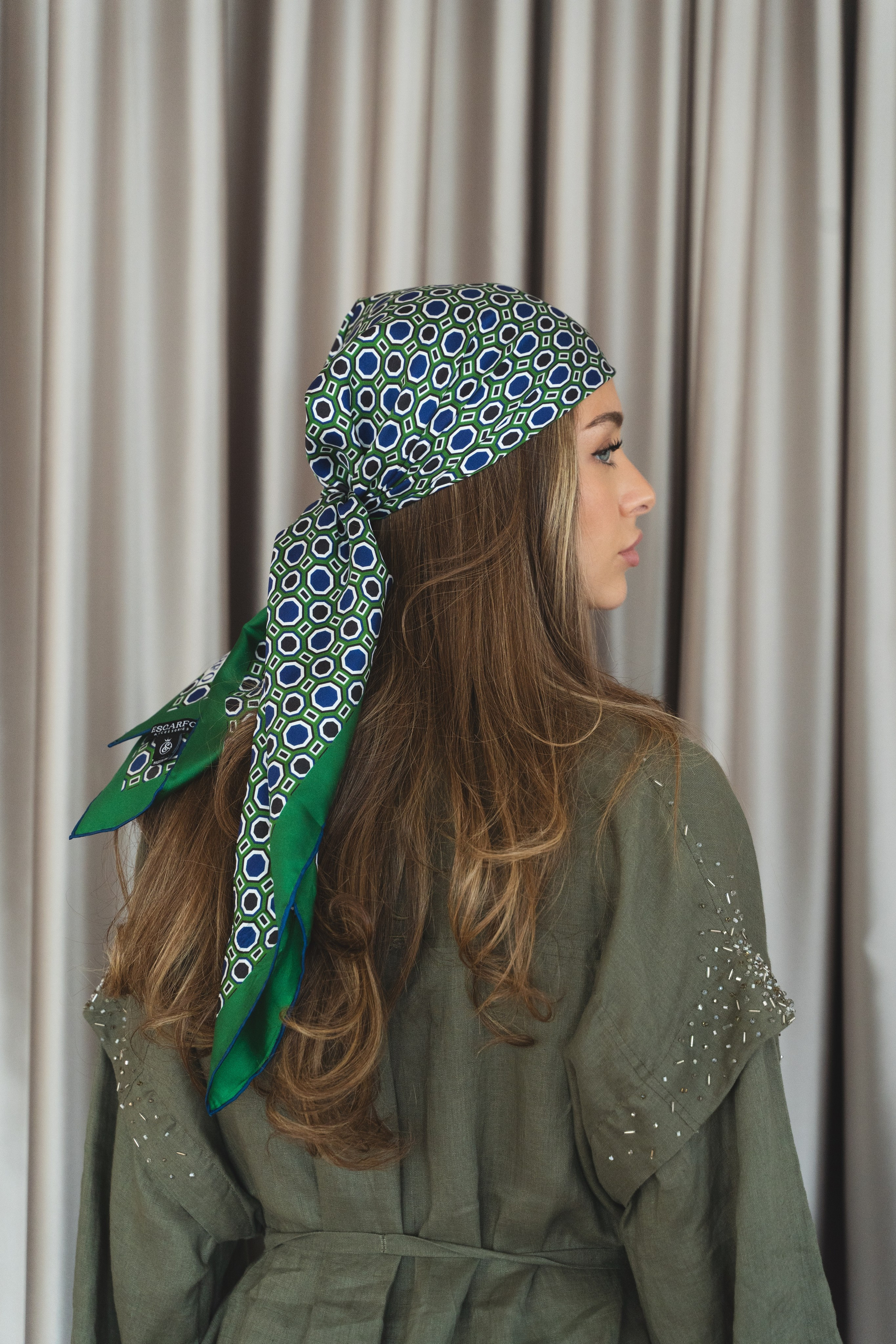 Escarfo. Амина Абасова — индивидуальный фотограф в Махачкале, Дагестан