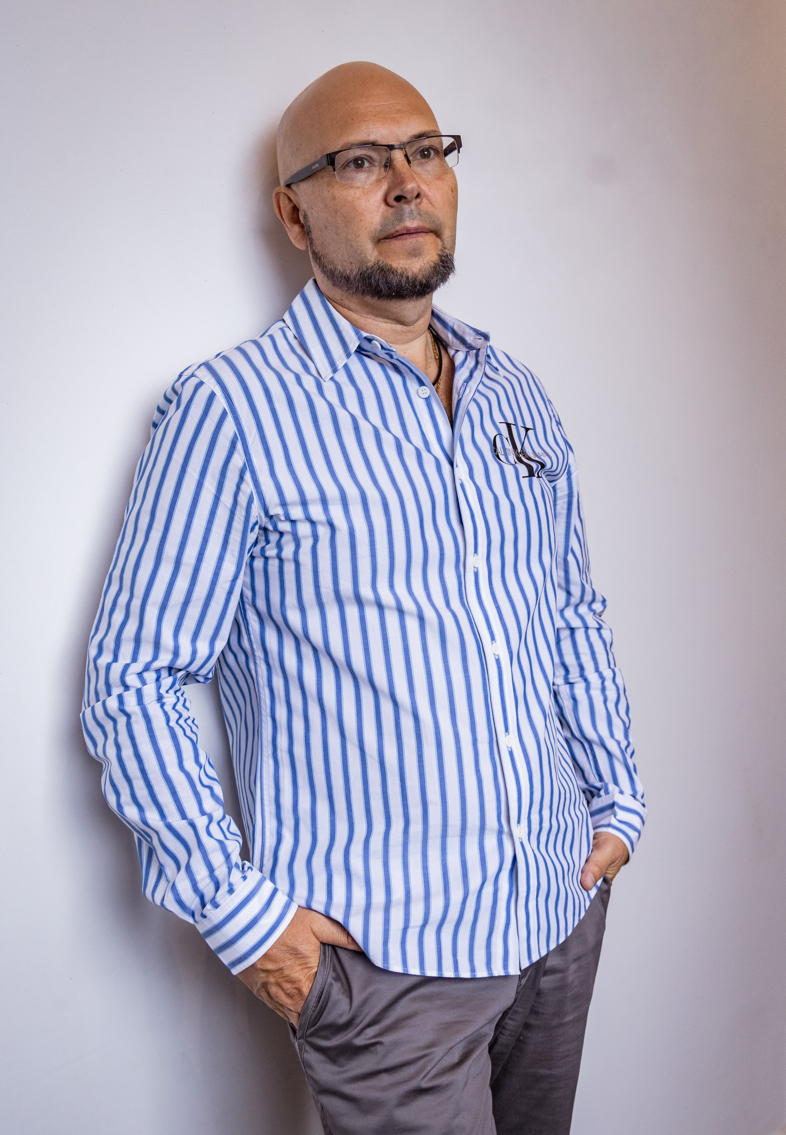 Konstantin psychologist -content for social media. Family, portrait, content photo in Costa Rica Evgeniya Besprozvannykh