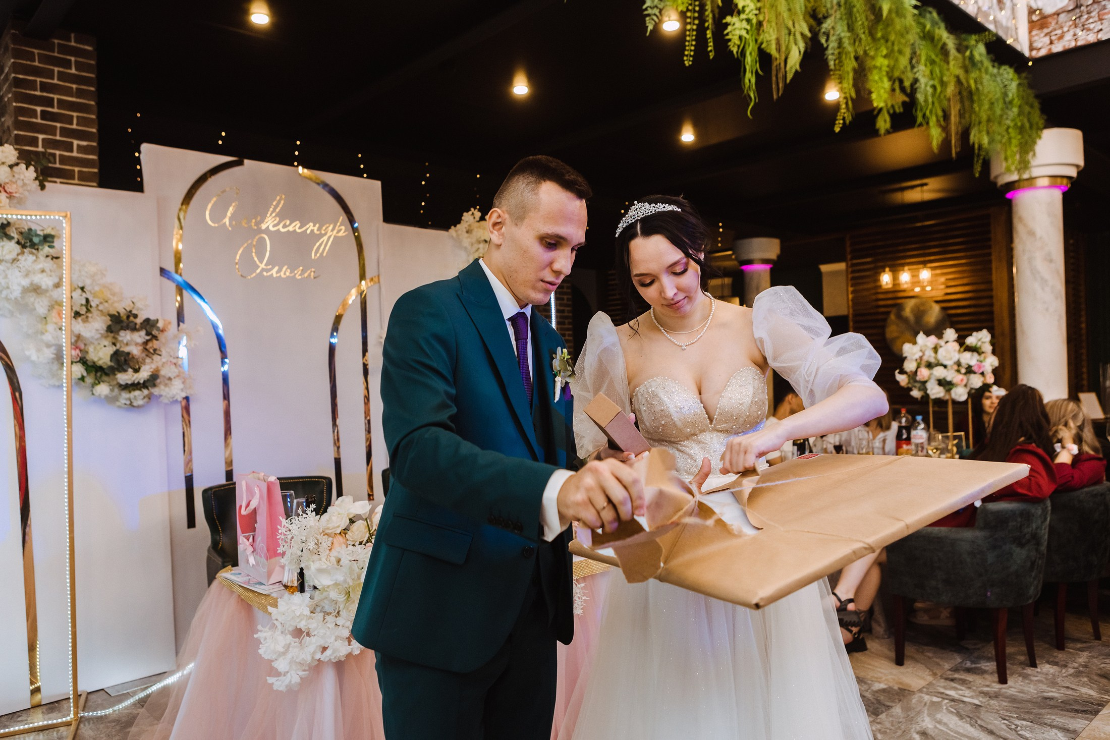 Александр и Ольга. Фотографы в городе Волгограде — Людмила Агеева и Алексей Околелов