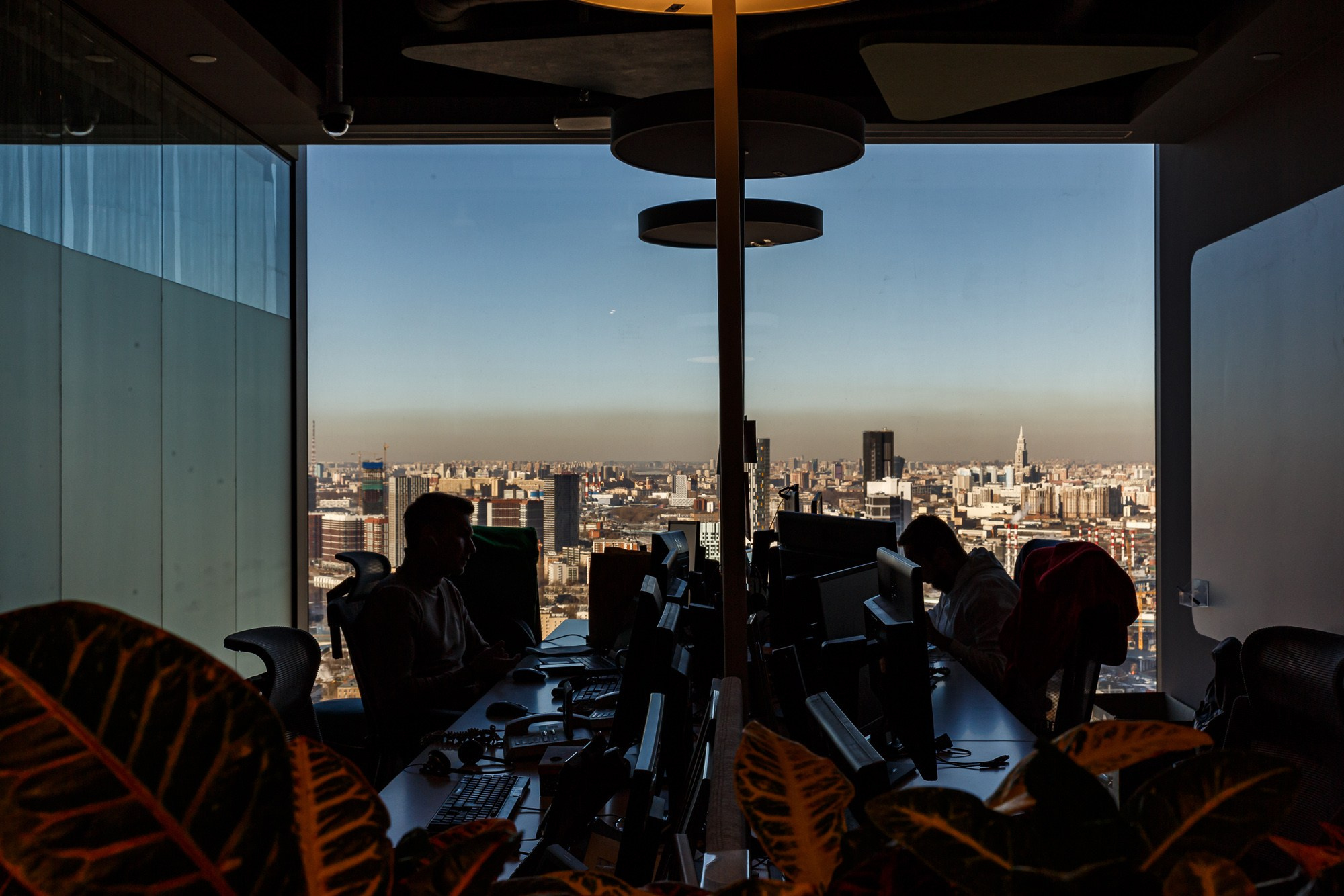 Сбер. Фотограф Ксения Колесникова. Интерьерная и портретная съемка в Москве