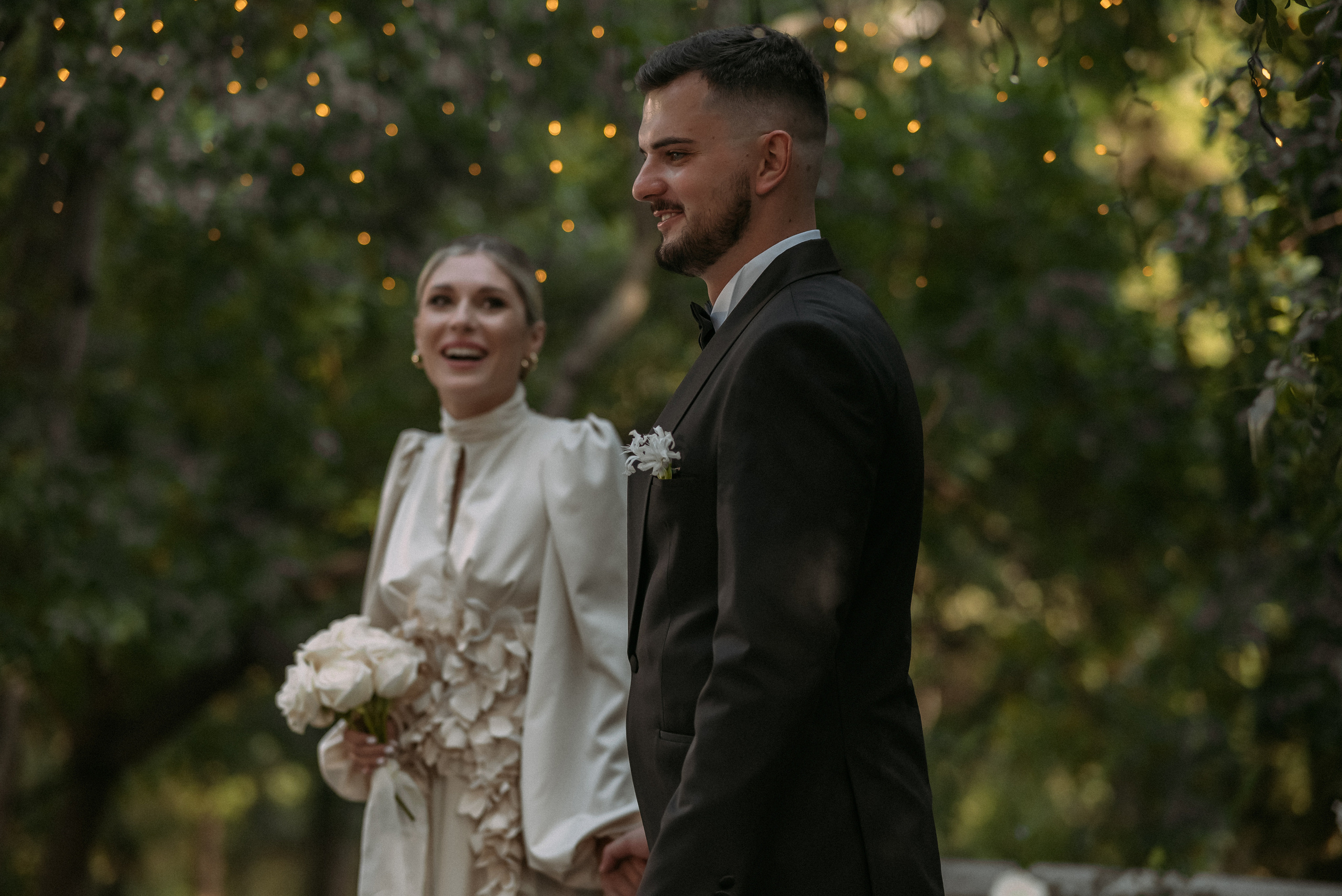 Свадебная фотосессия на вилле в Крыму. Свадебный и семейный фотограф в Симферополе Дарья Маркова