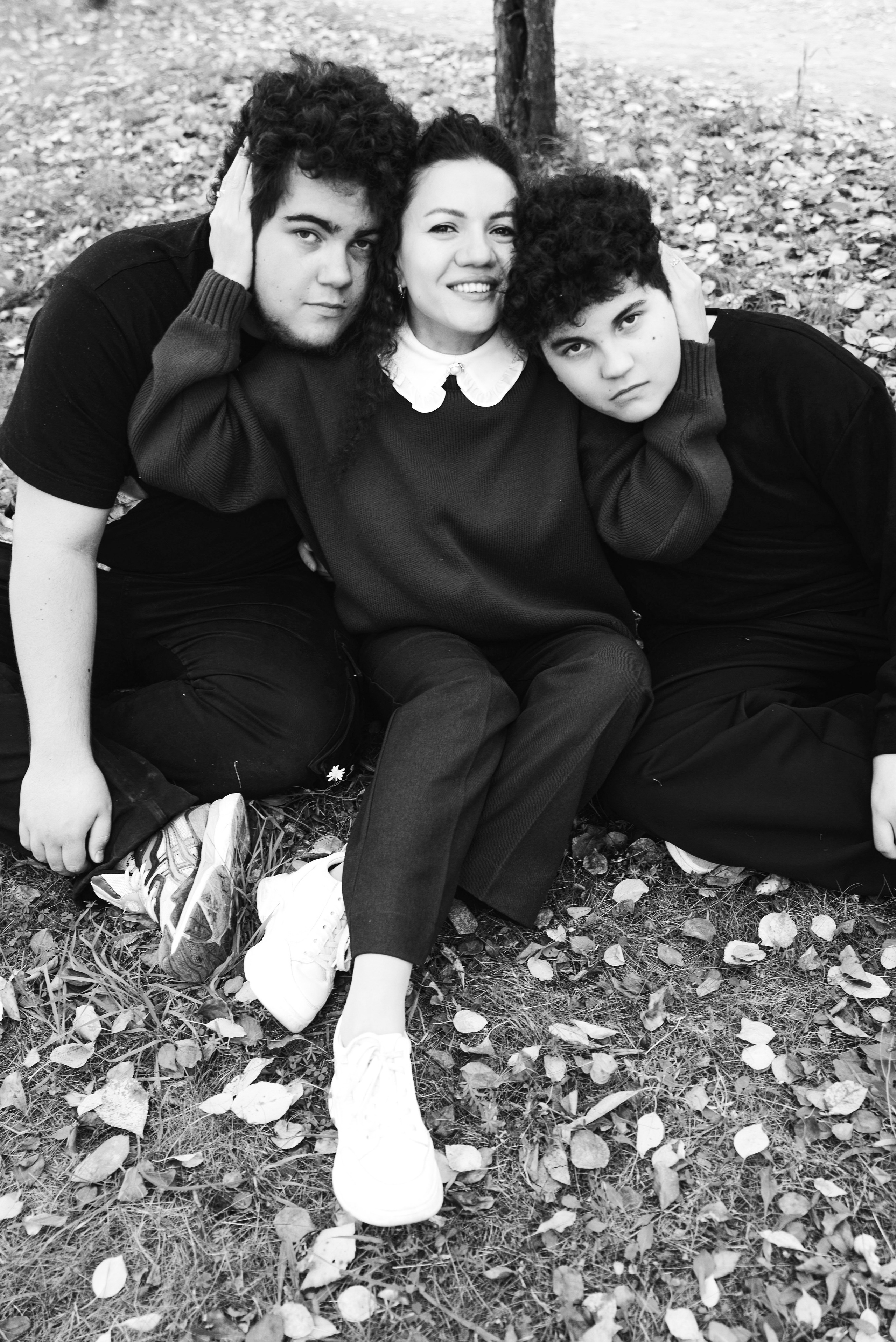 Семьи и дети. Айсылу Счастливая — Фотограф | Ретушёр | Нейрокреатор