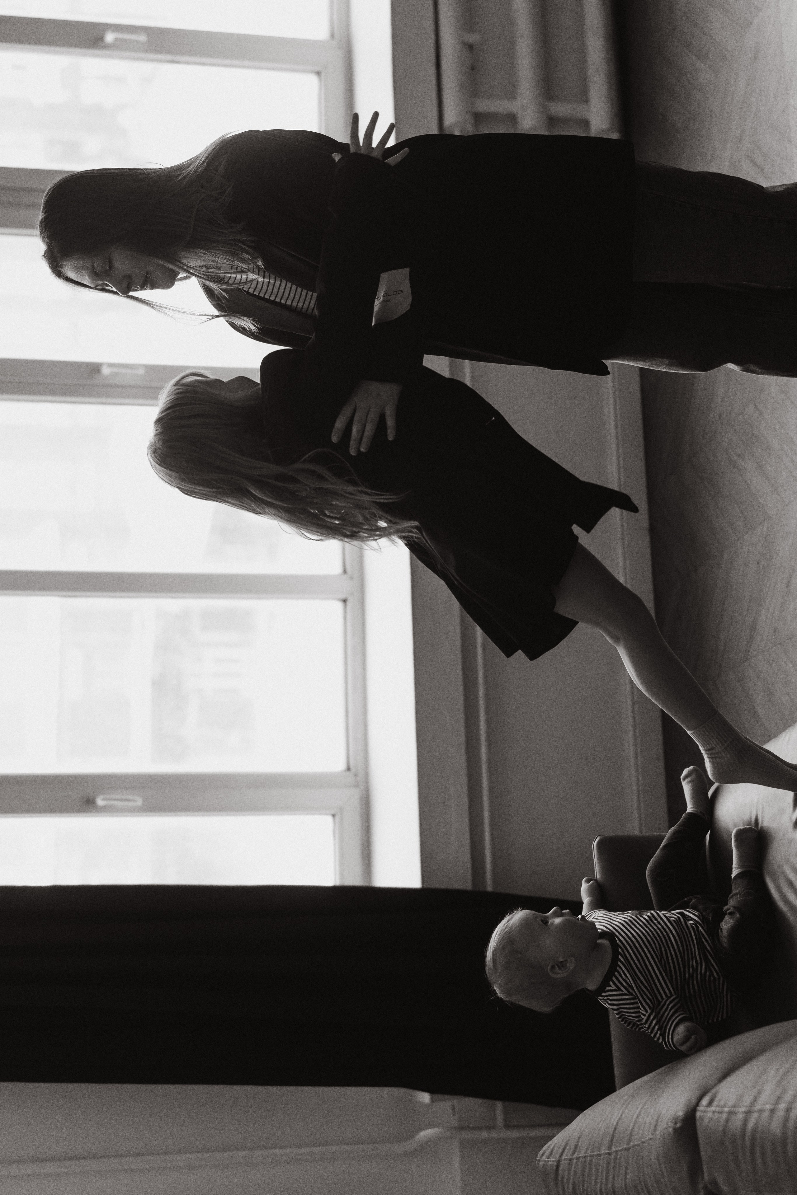 Студийная фотосессия материнства. Семейный, ньюборн фотограф, фотограф на роды в Москве, Виктория Тюльдюкова