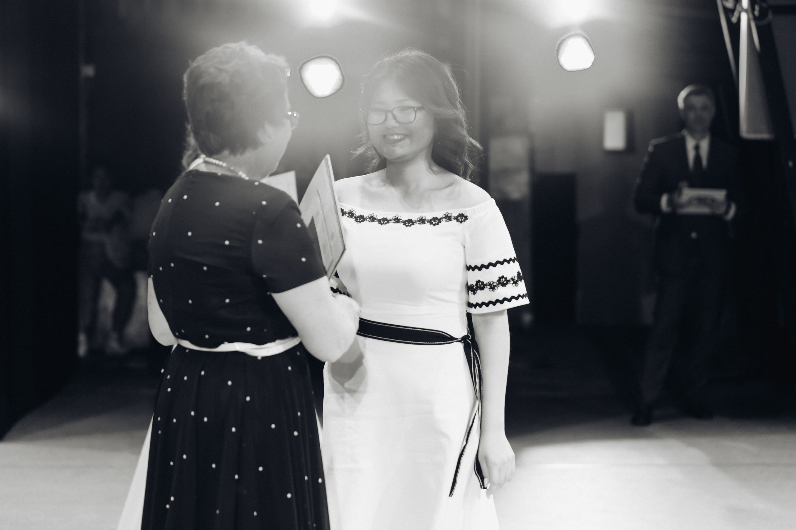 Вручение аттестатов 14 Гимназия. Свадебный и семейный фотограф в Улан-Удэ