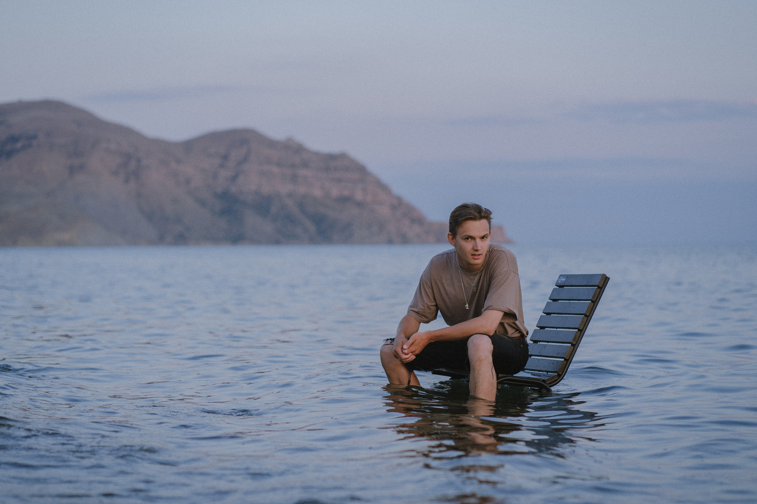 Последствие случайной встречи. Обложка сингла + контент-съемка. Творческие фотосессии в Москве. Фотоальбом лидера группы ЯЛО