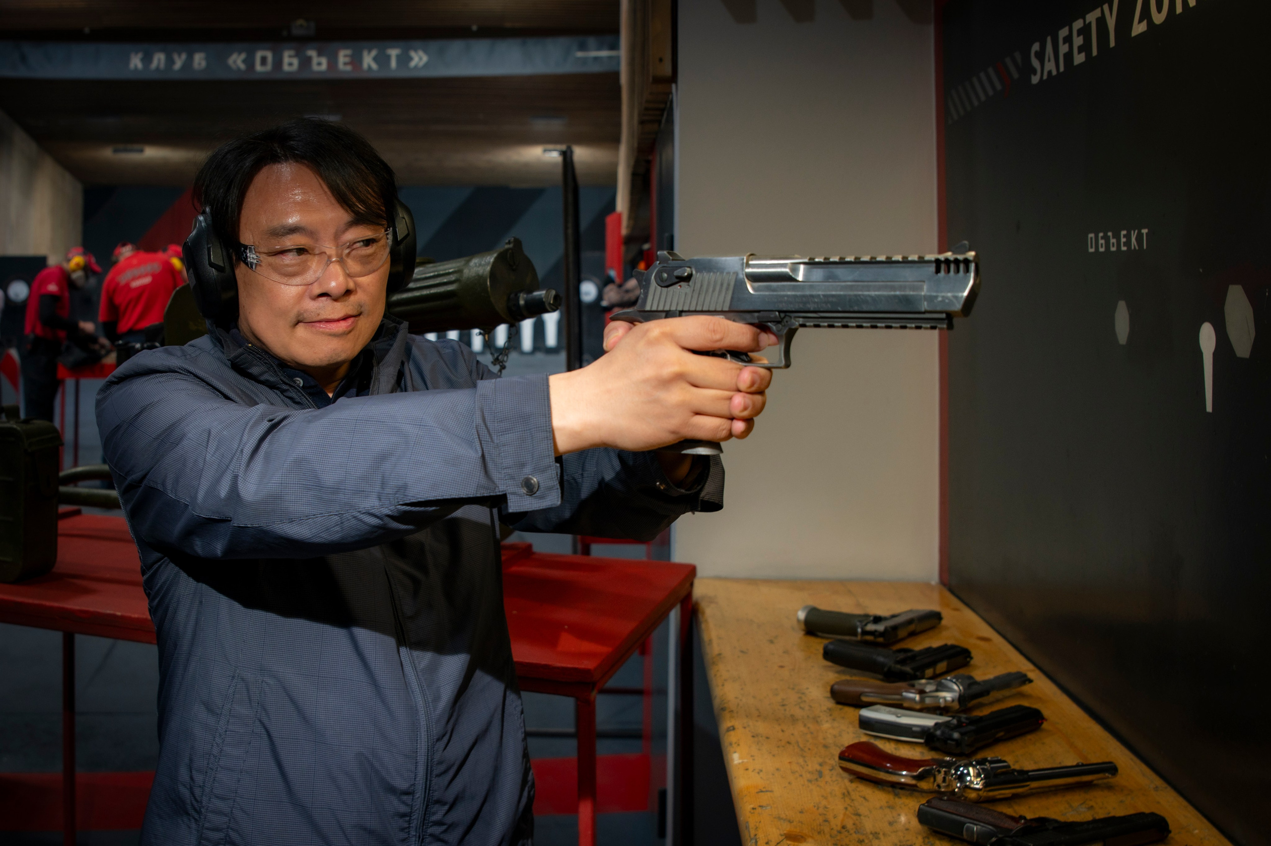 Фоторепортаж из стрелкового клуба «Объект». Фотограф Роман Адлер