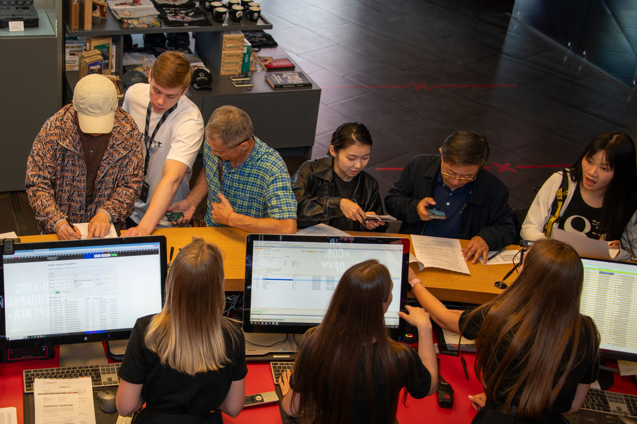 Фоторепортаж из стрелкового клуба «Объект». Фотограф Роман Адлер